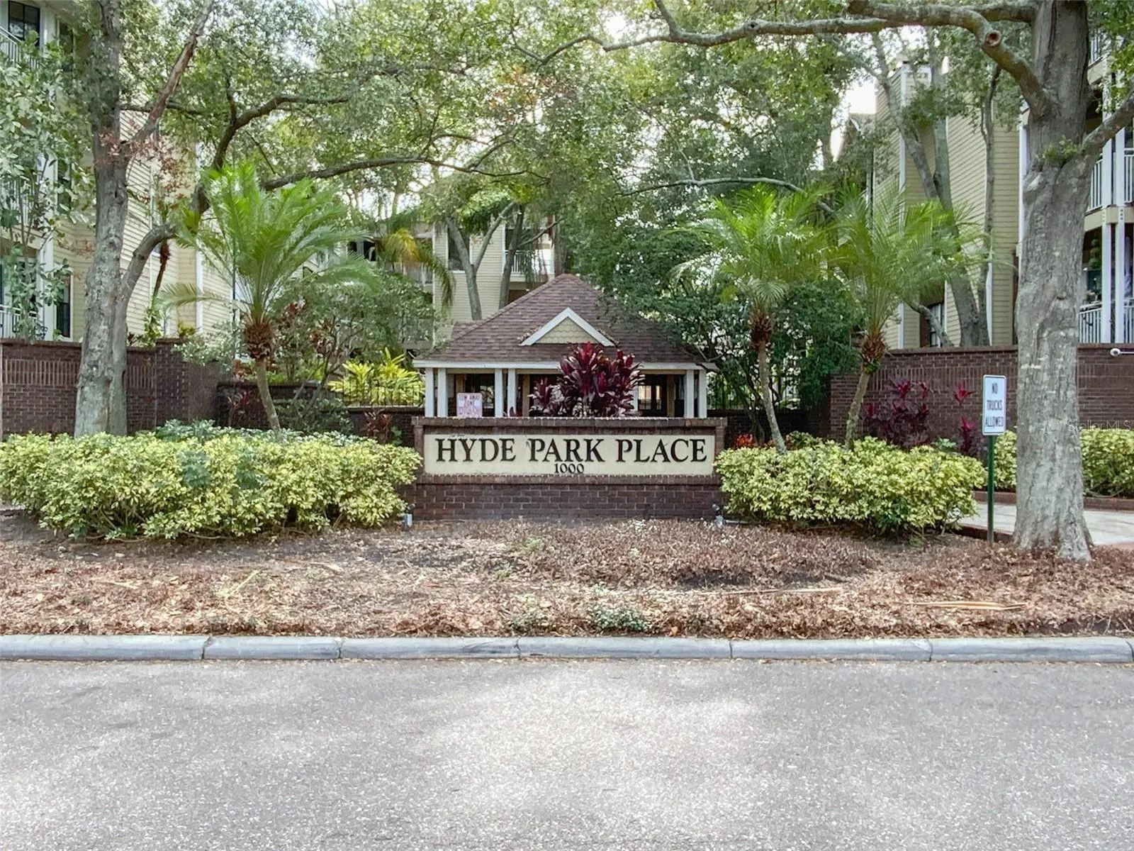 1000 W HORATIO ST #324, #324