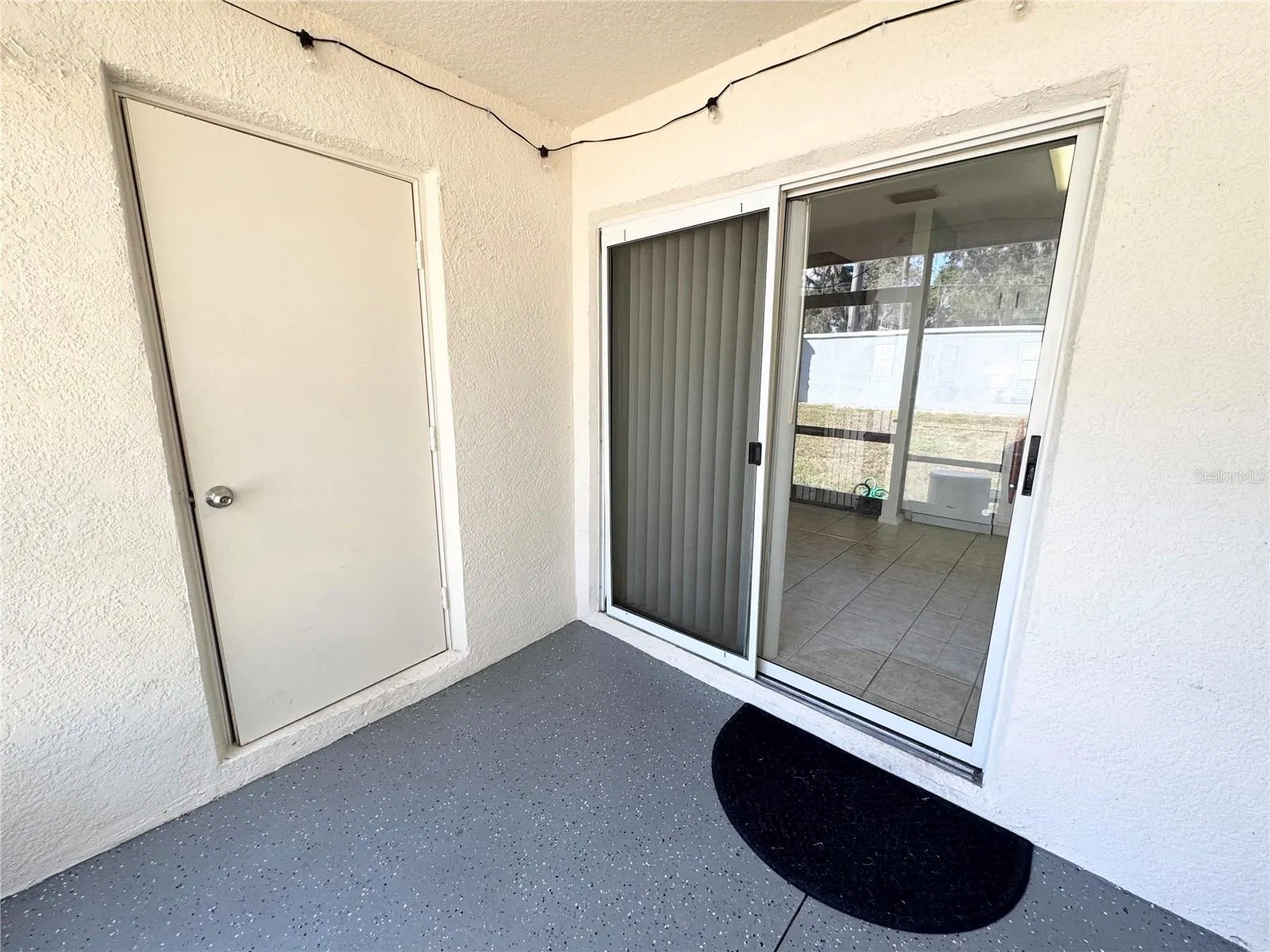 2246 LAKE WOODBERRY CIR