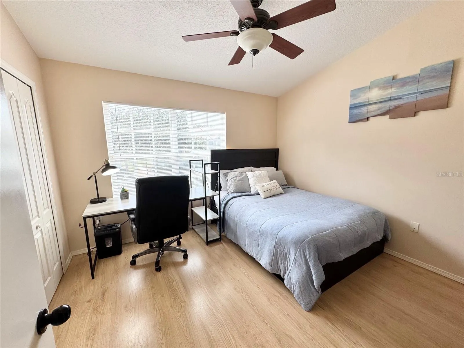 2246 LAKE WOODBERRY CIR