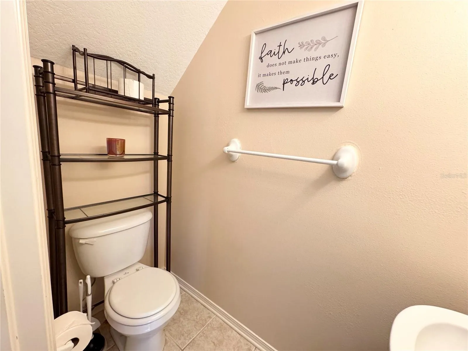 2246 LAKE WOODBERRY CIR