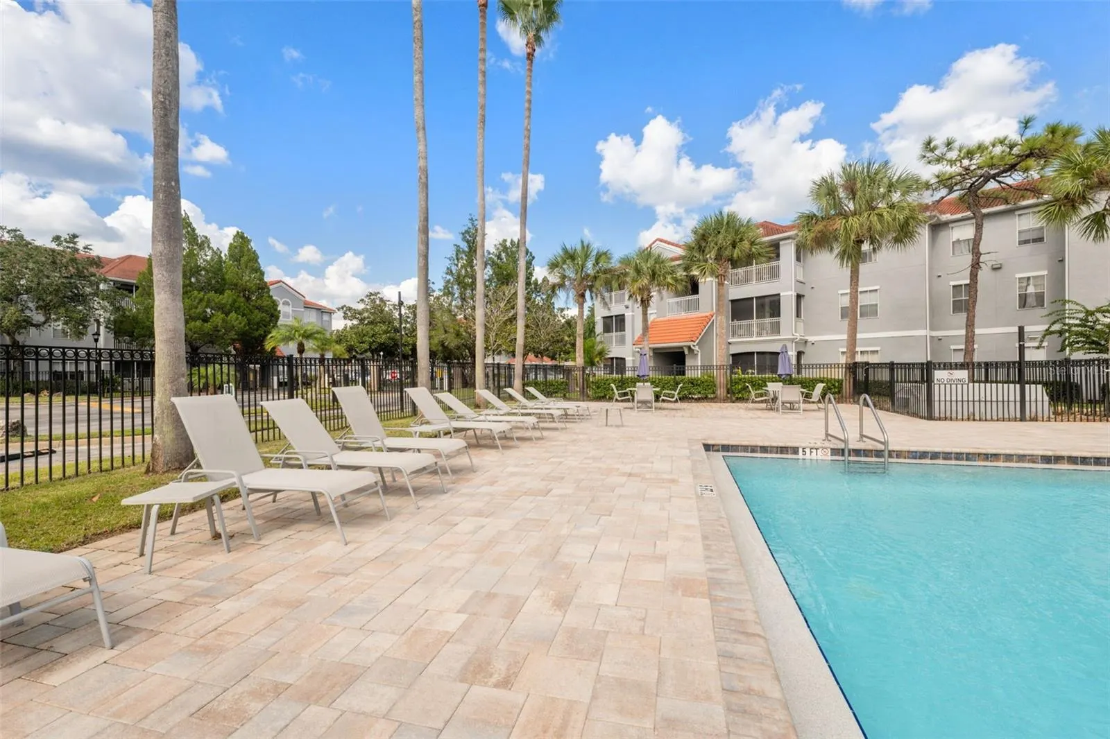 18001 RICHMOND PLACE DR #215, #215