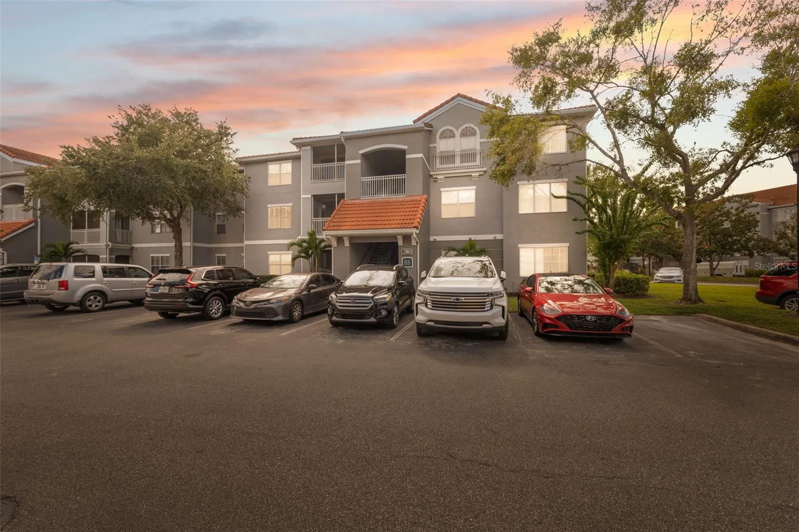 18001 RICHMOND PLACE DR #215, #215