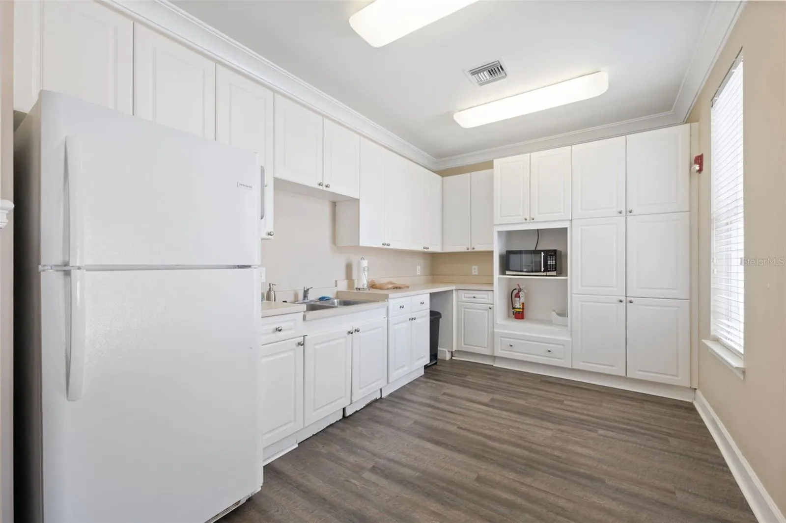 18001 RICHMOND PLACE DR #215, #215