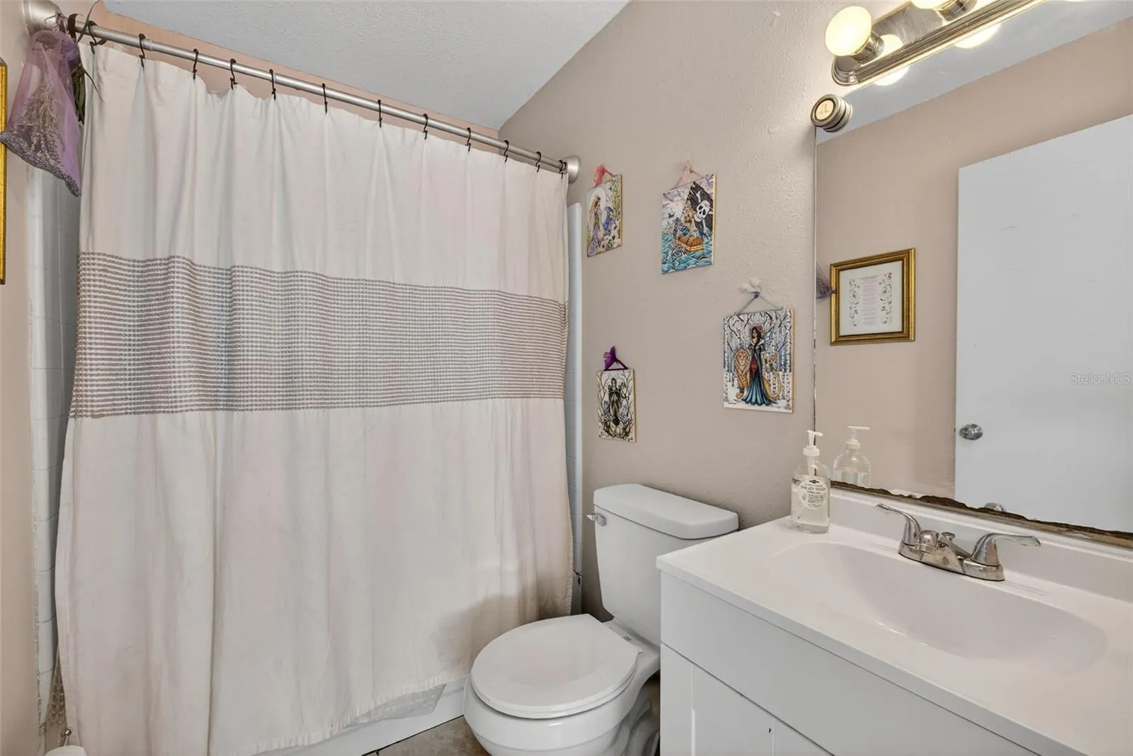 312 W WILDER AVE