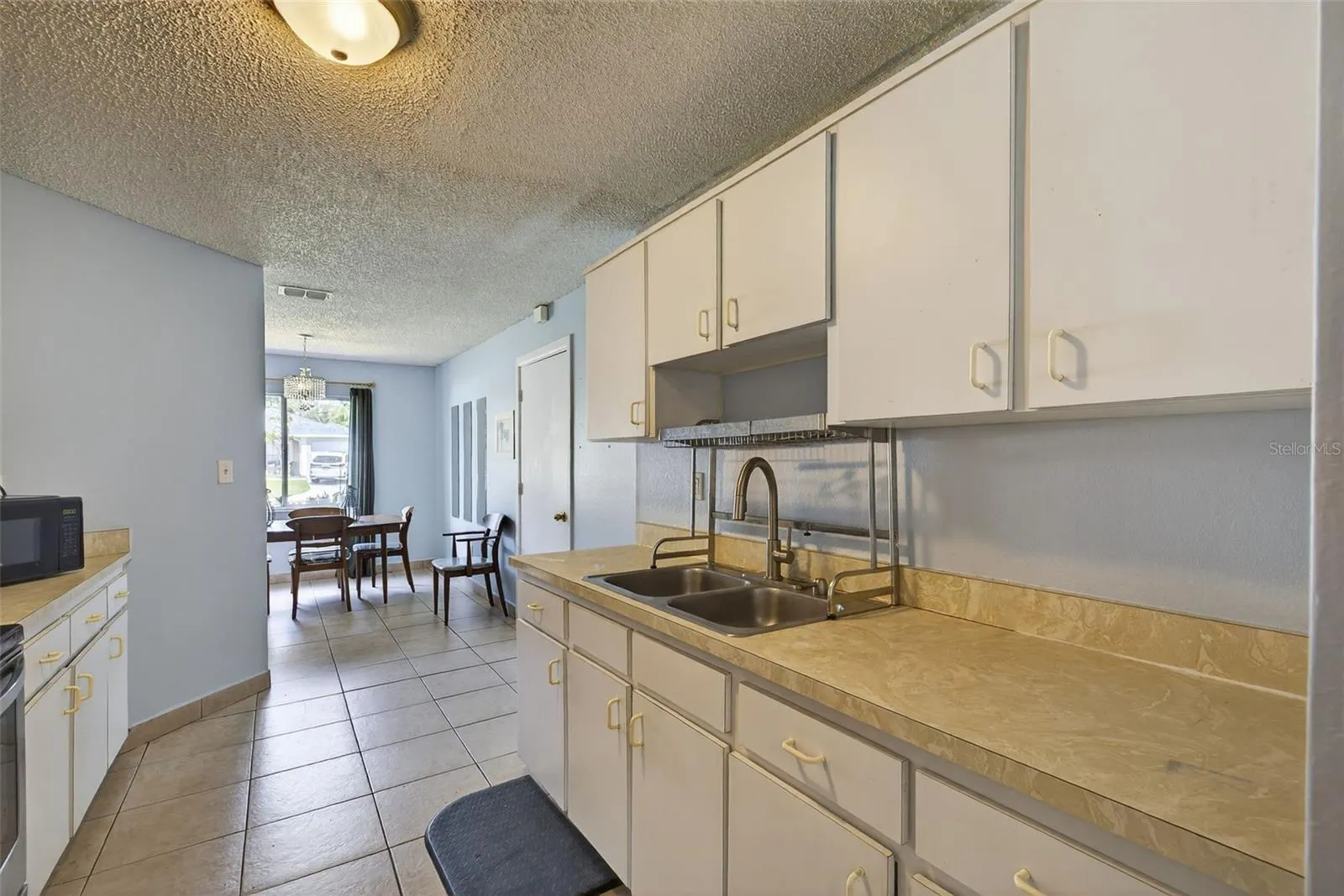 312 W WILDER AVE