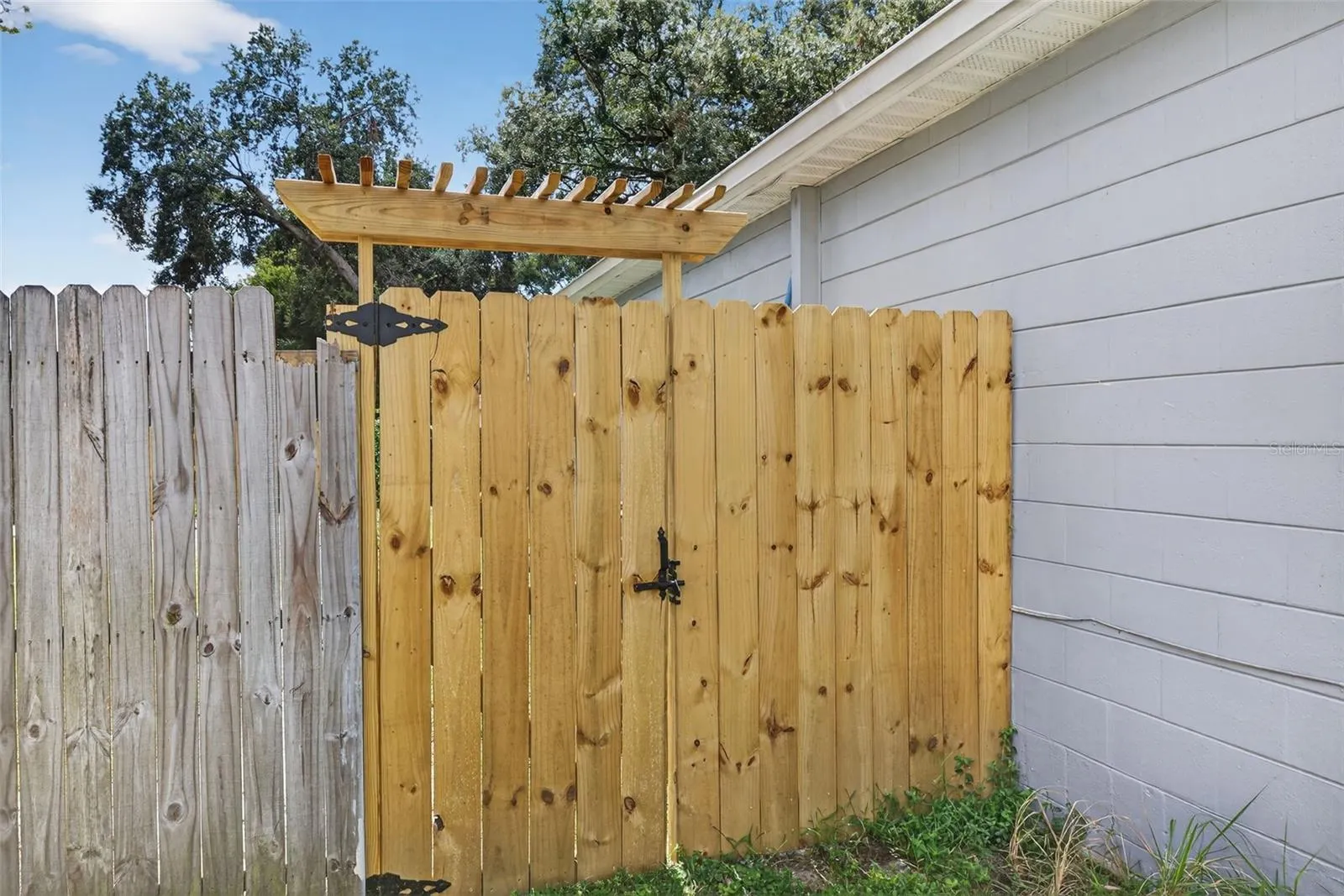 312 W WILDER AVE
