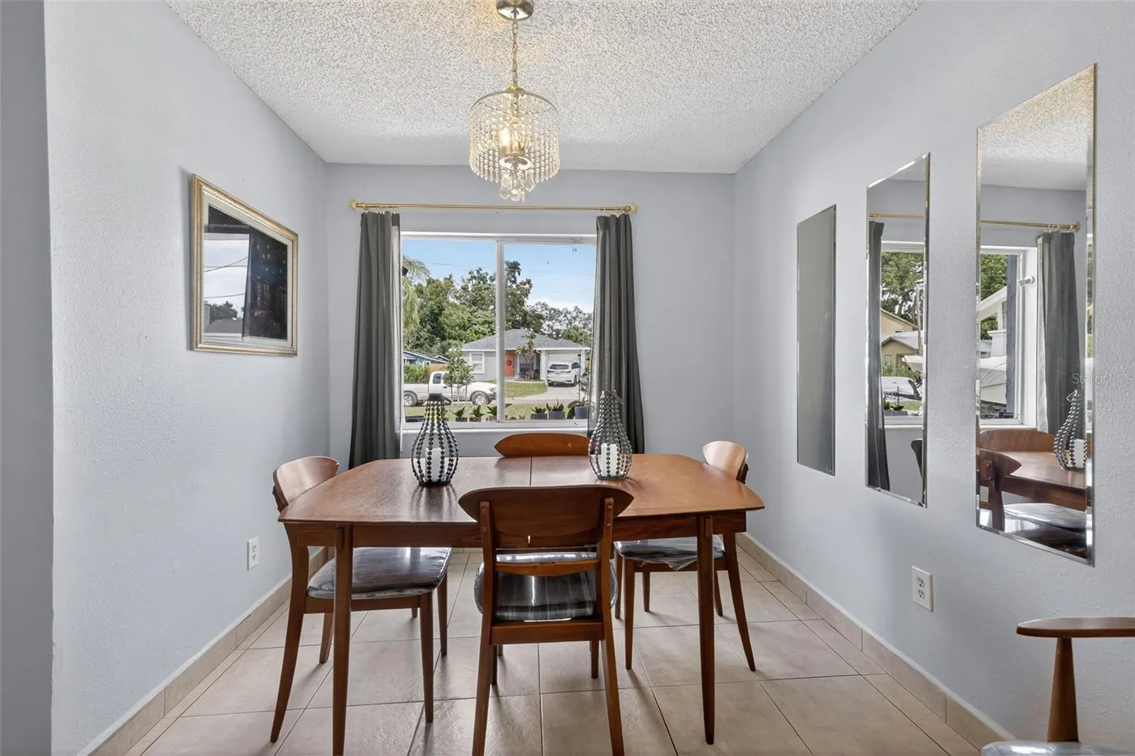 312 W WILDER AVE