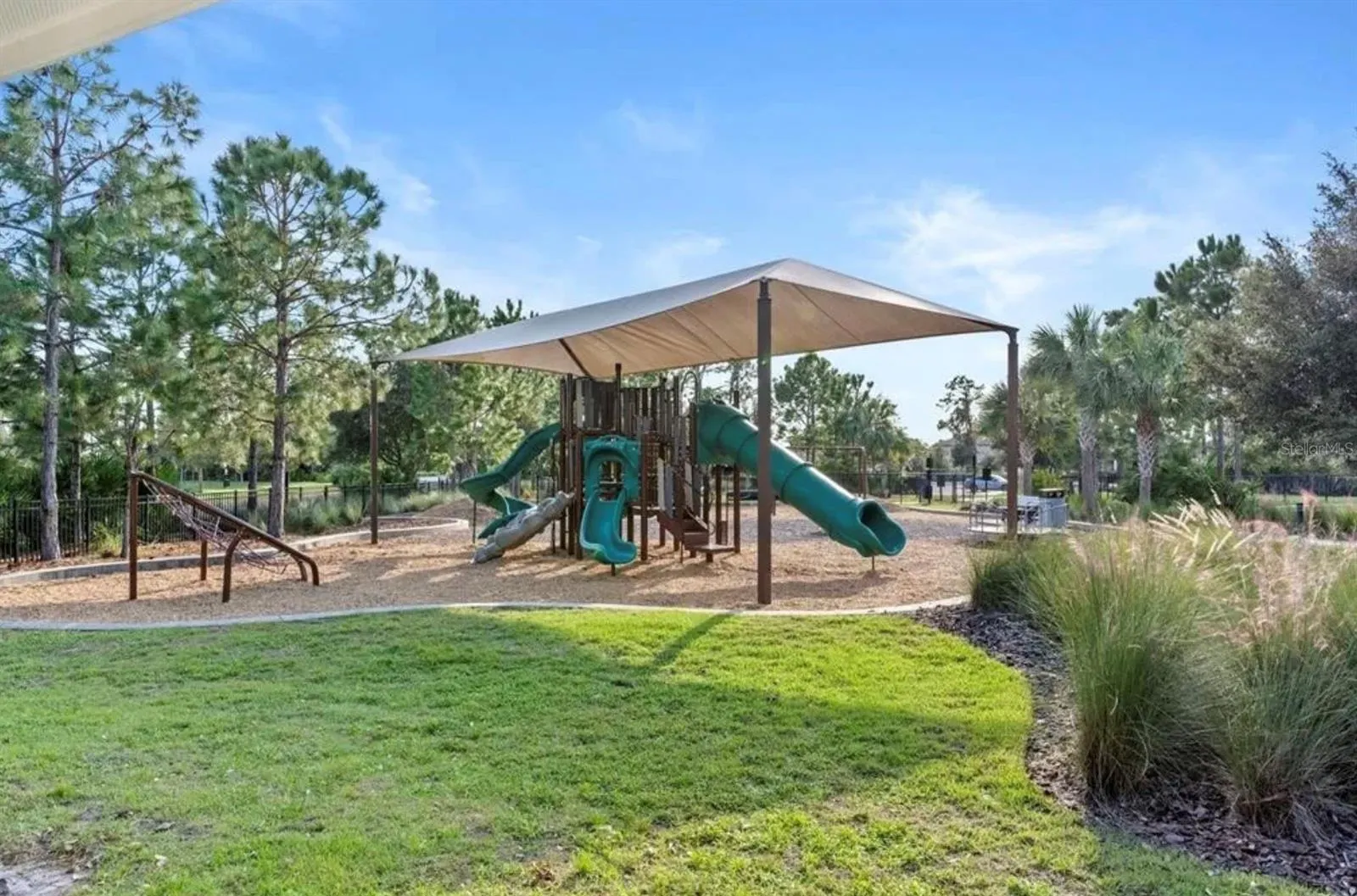 13337 WATERLEAF GARDEN CIR