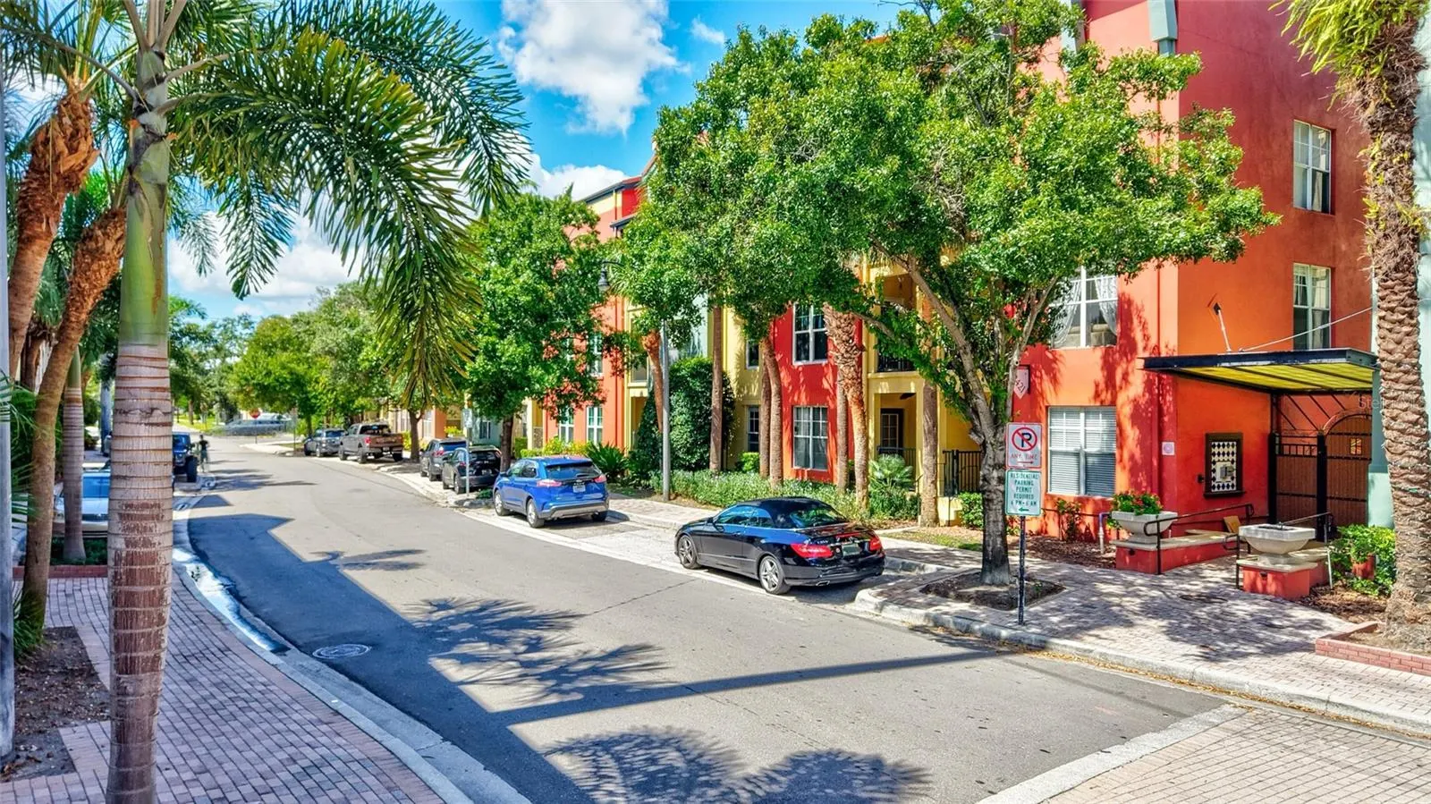 2421 W HORATIO ST #820, #820