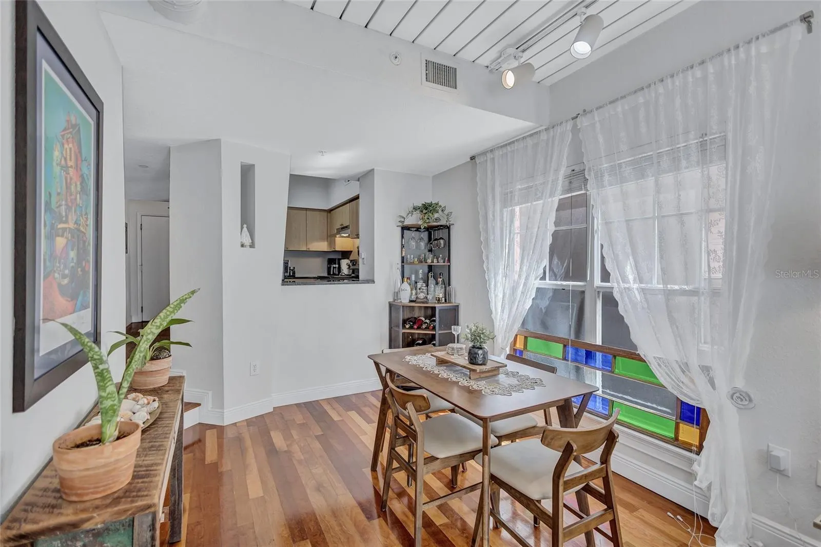 2421 W HORATIO ST #820, #820