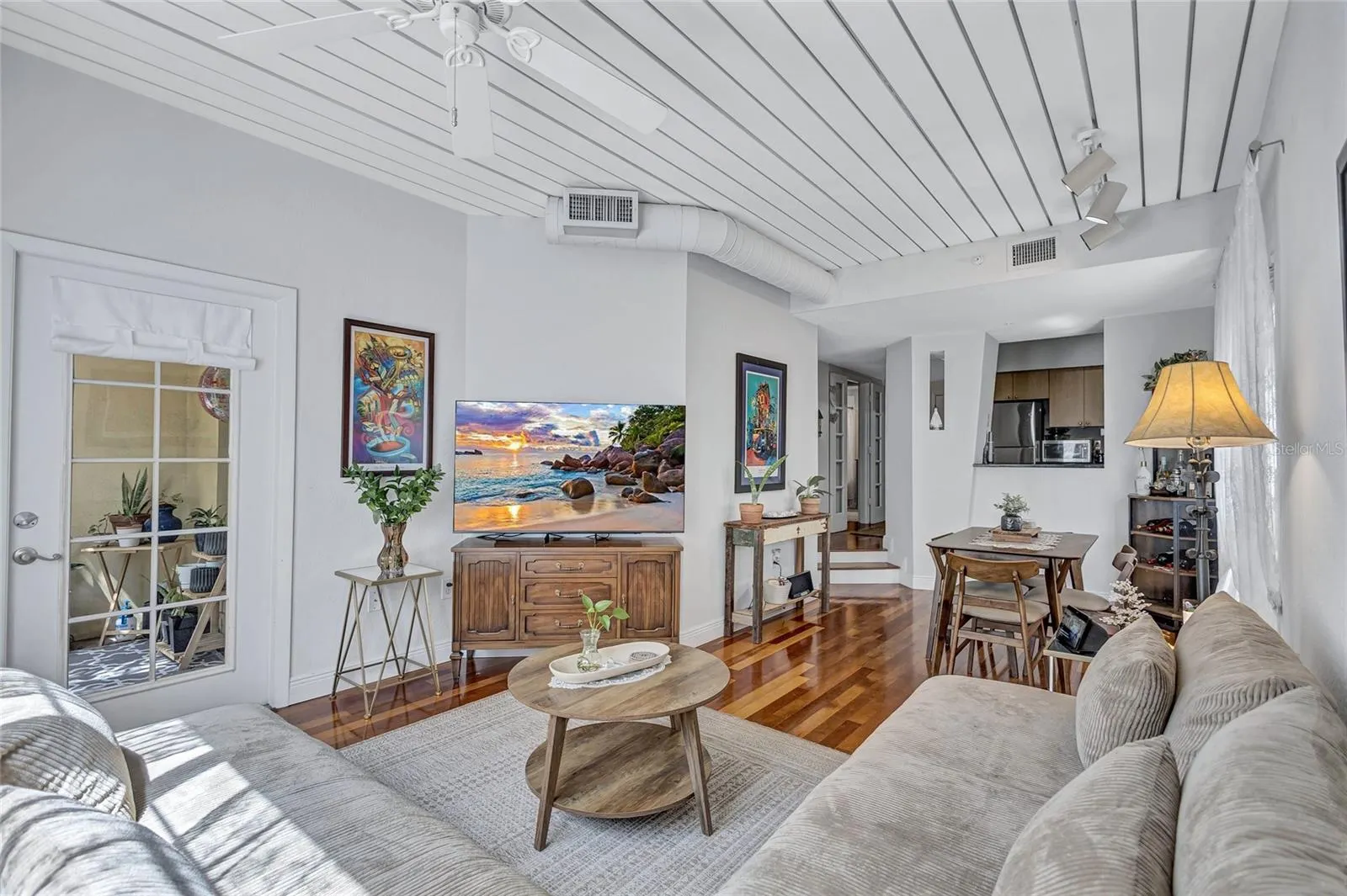 2421 W HORATIO ST #820, #820
