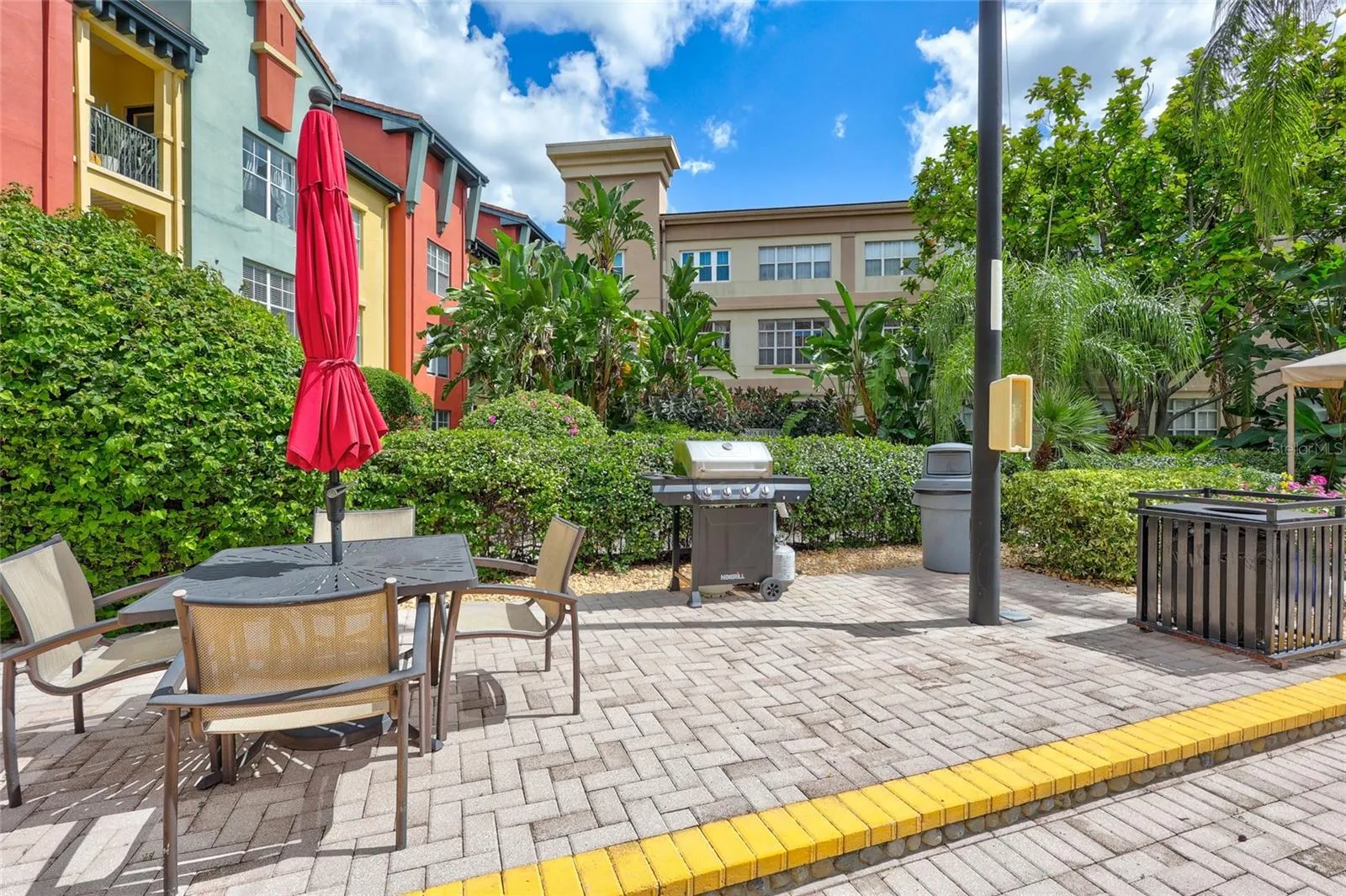 2421 W HORATIO ST #820, #820