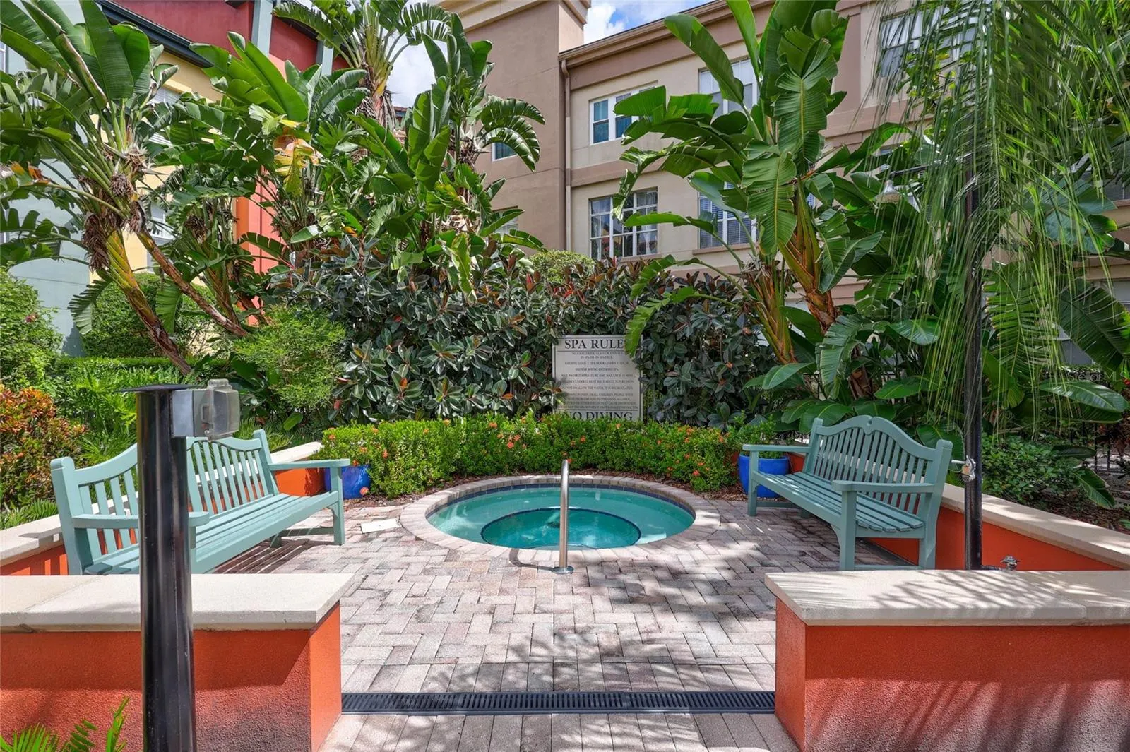 2421 W HORATIO ST #820, #820