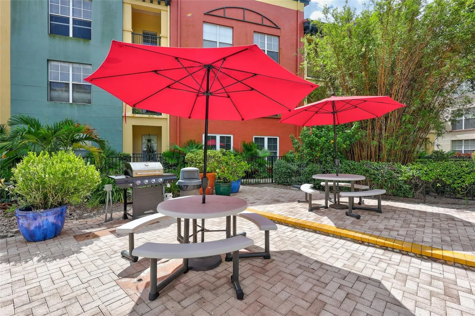 2421 W HORATIO ST #820, #820