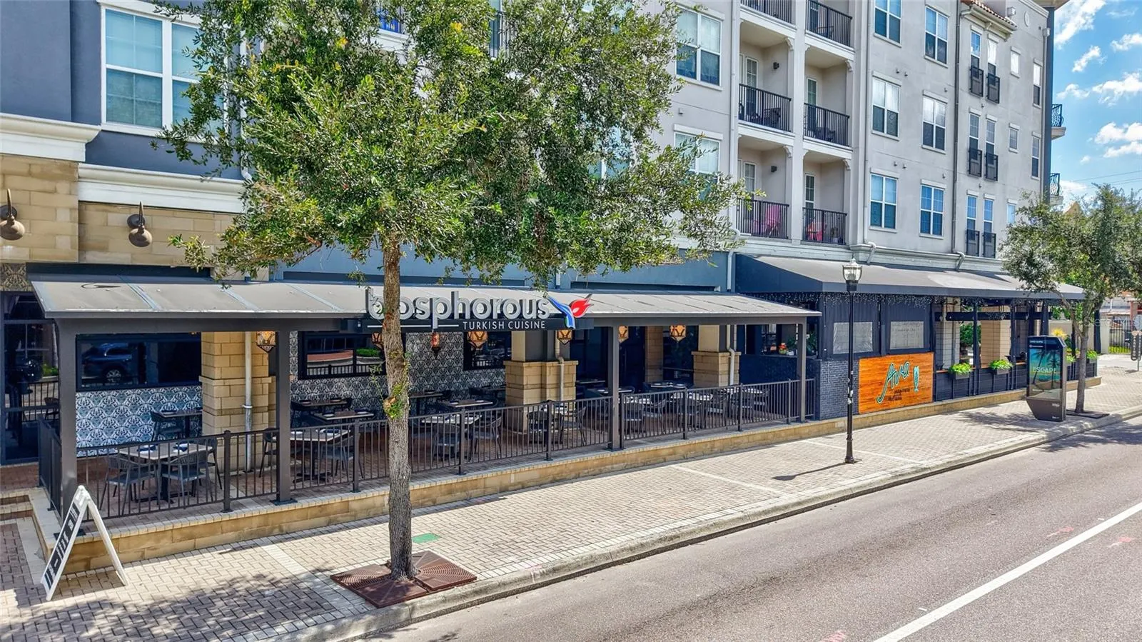 2421 W HORATIO ST #820, #820