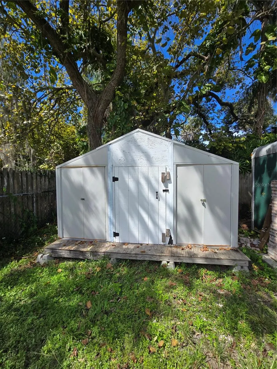 101 W LEMON ST #4, #4