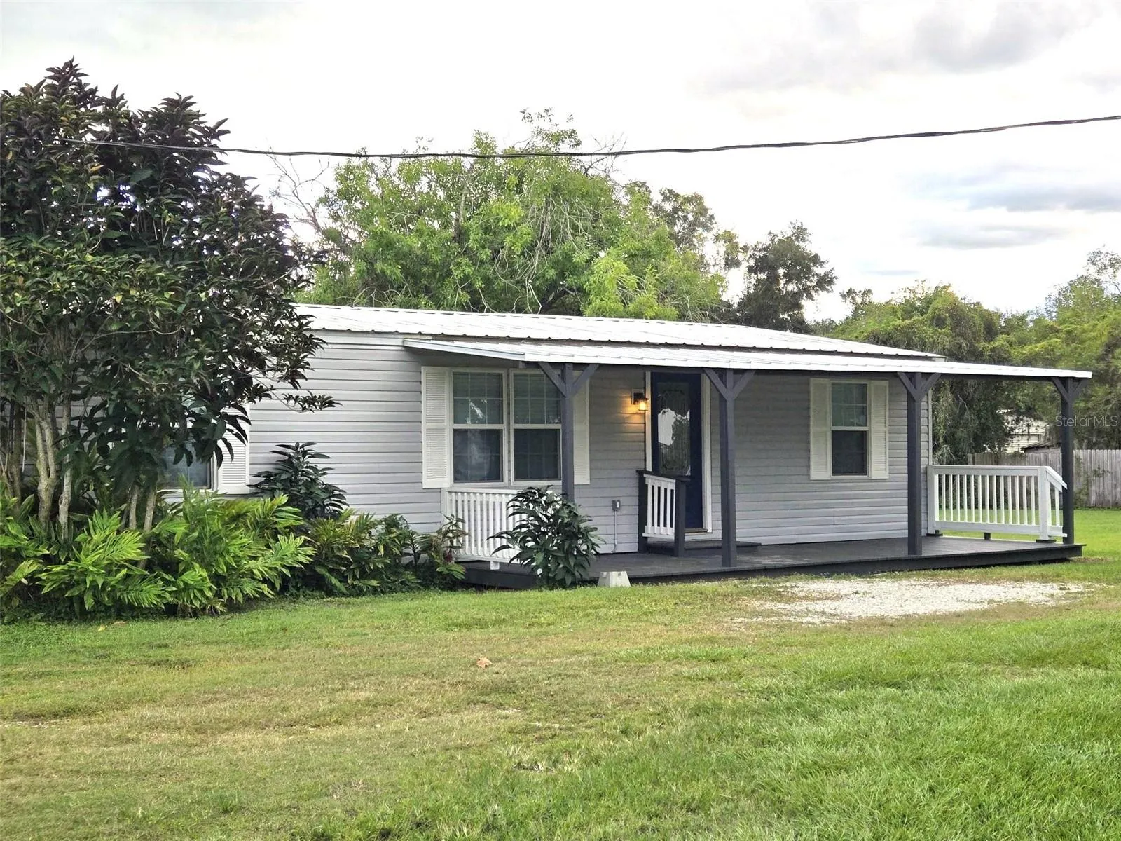 3301 MEDULLA RD