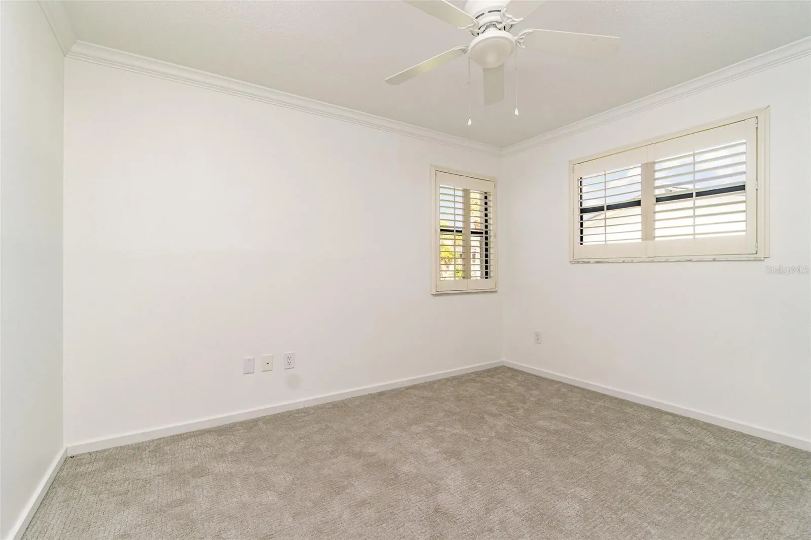 1520 COLUMBIAN DR
