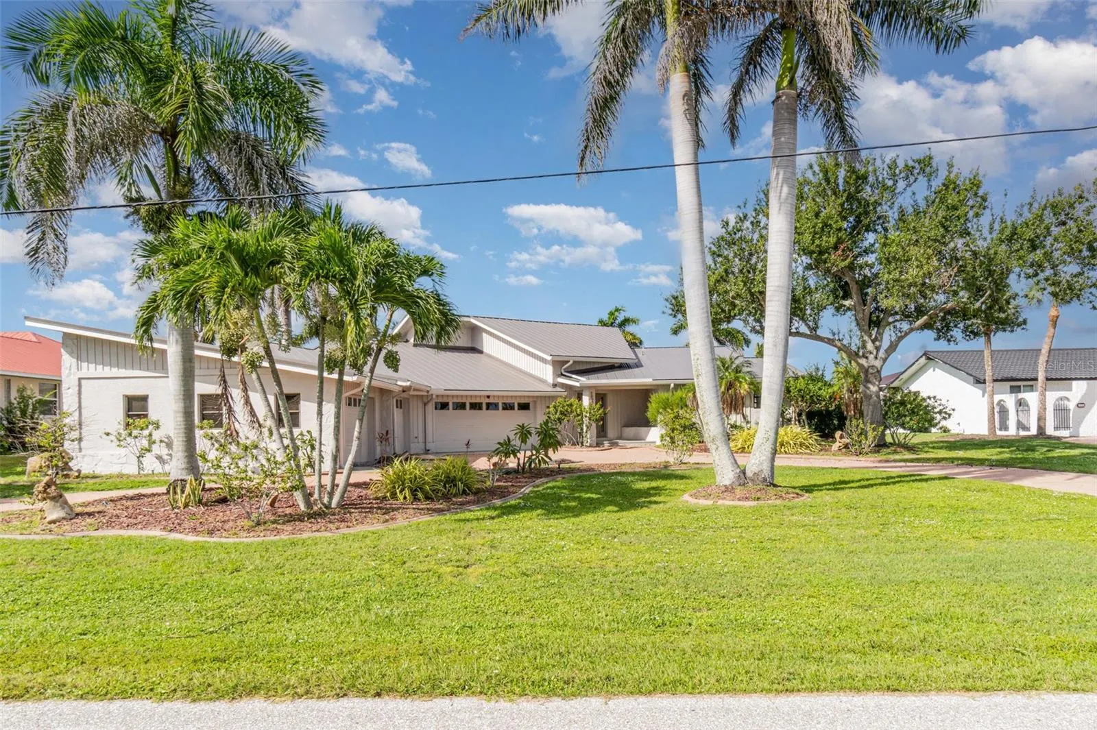 1520 COLUMBIAN DR