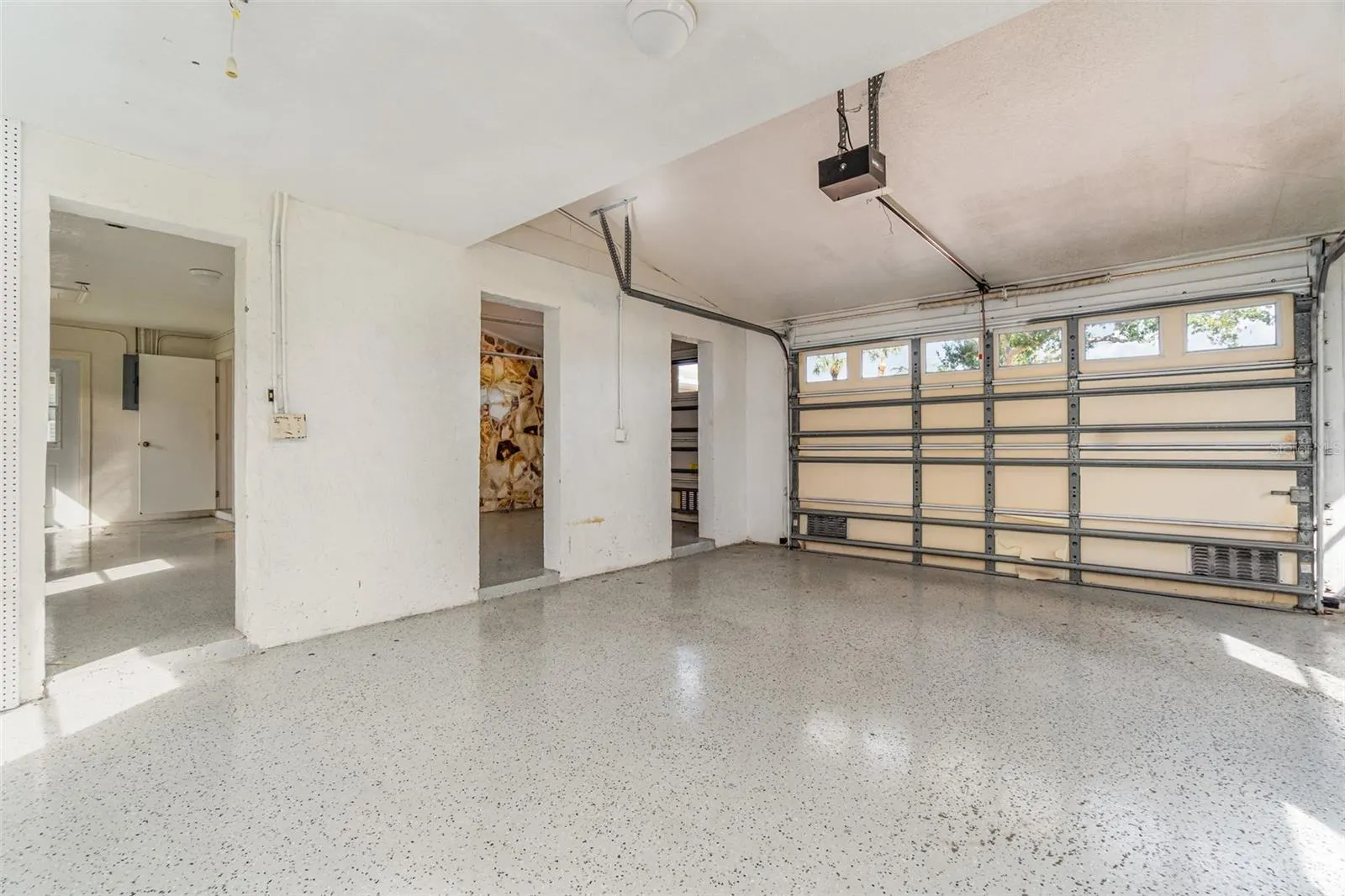 1520 COLUMBIAN DR