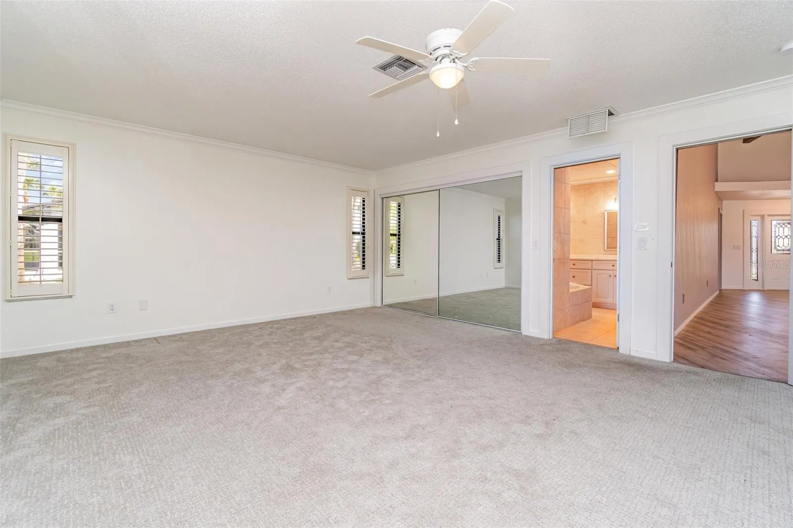 1520 COLUMBIAN DR