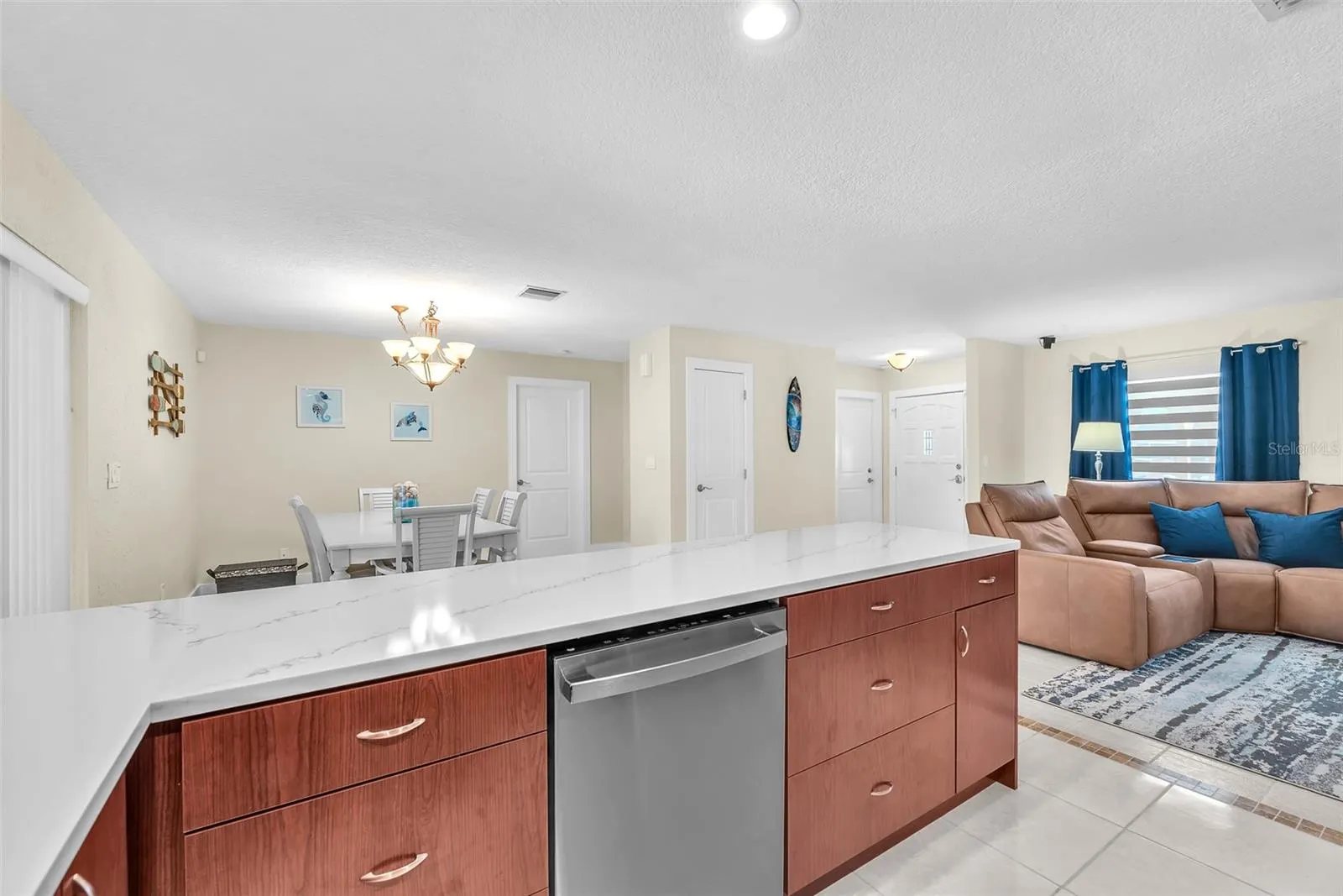 1012 SPINDLE PALM WAY