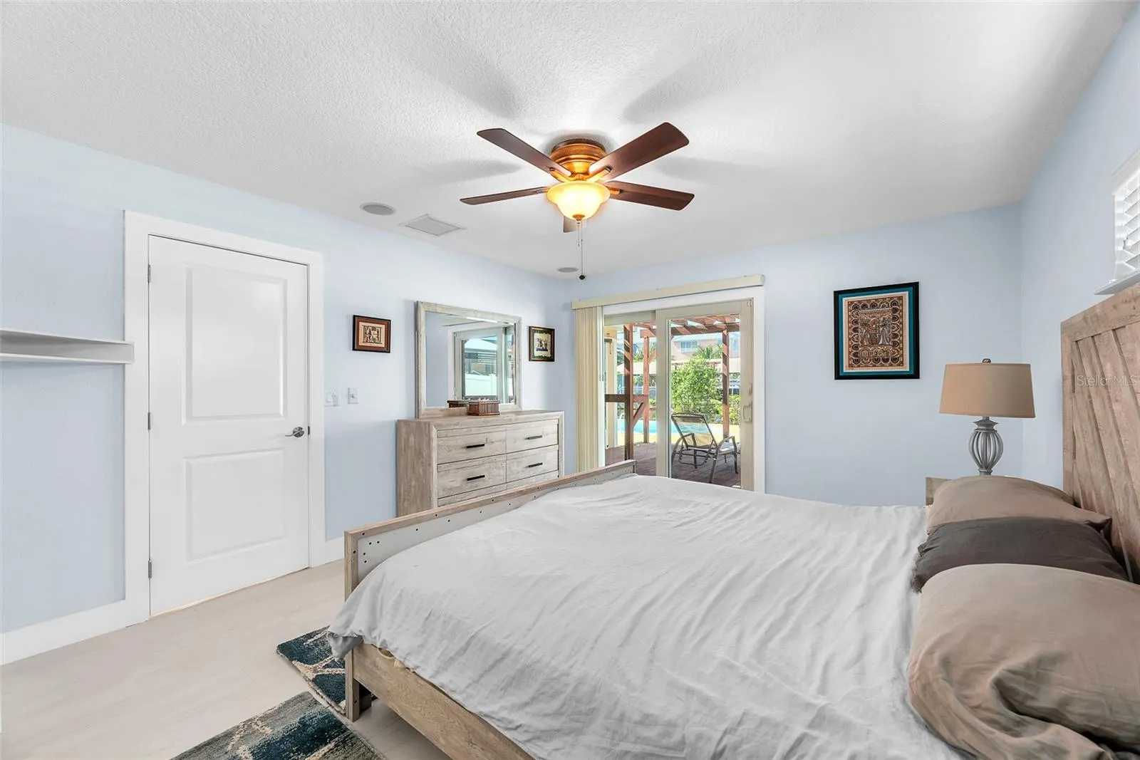 1012 SPINDLE PALM WAY