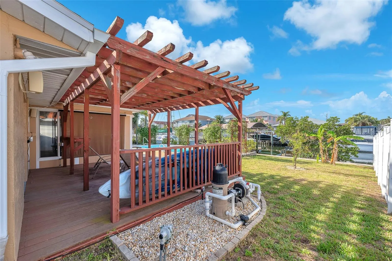1012 SPINDLE PALM WAY