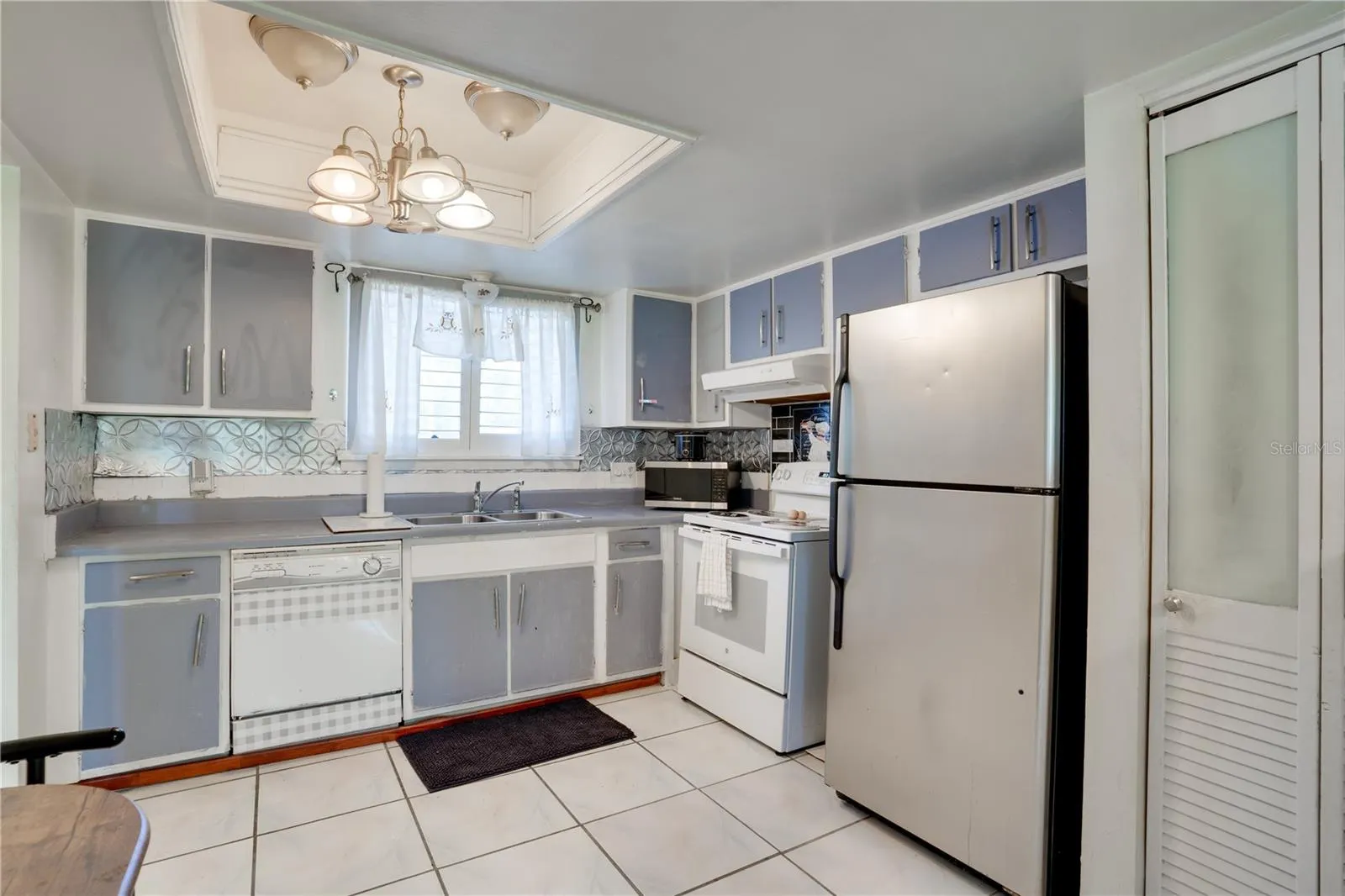 6338 NEWTOWN CIR #38A6, #38A6