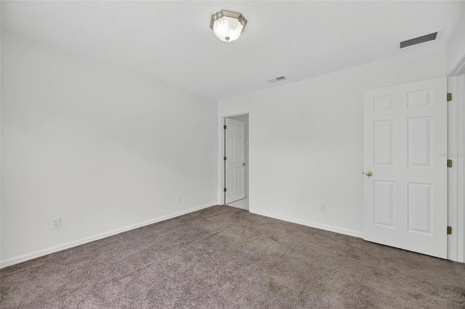 10737 KEYS GATE DR