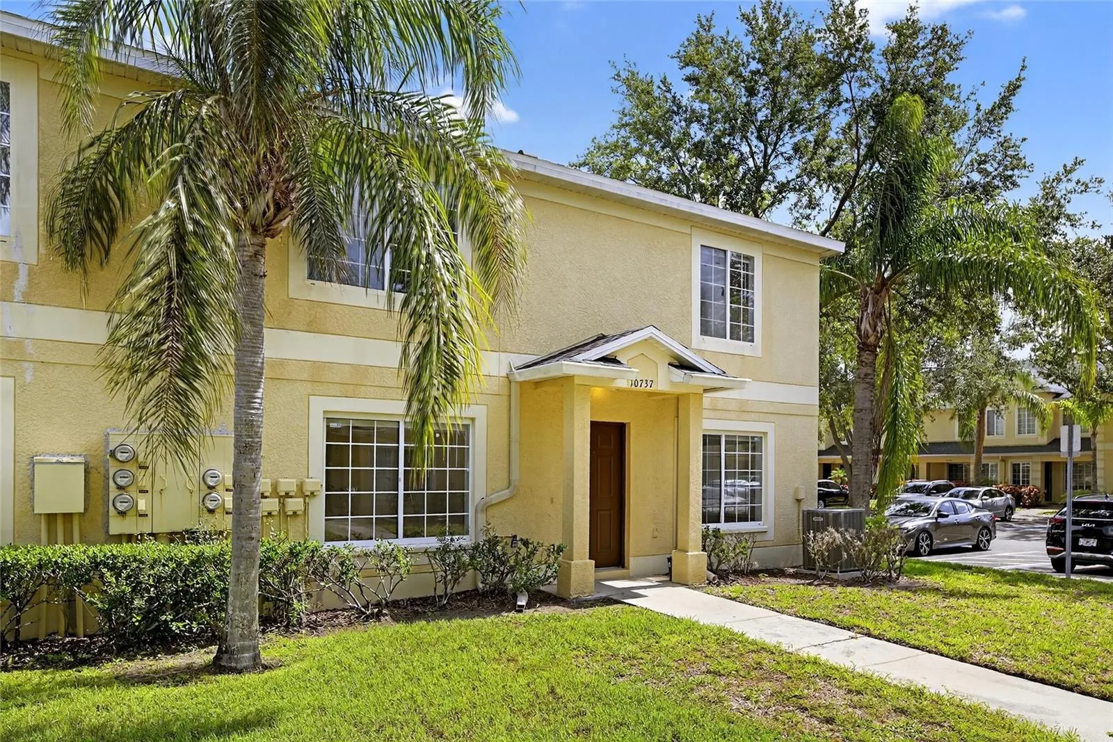 10737 KEYS GATE DR