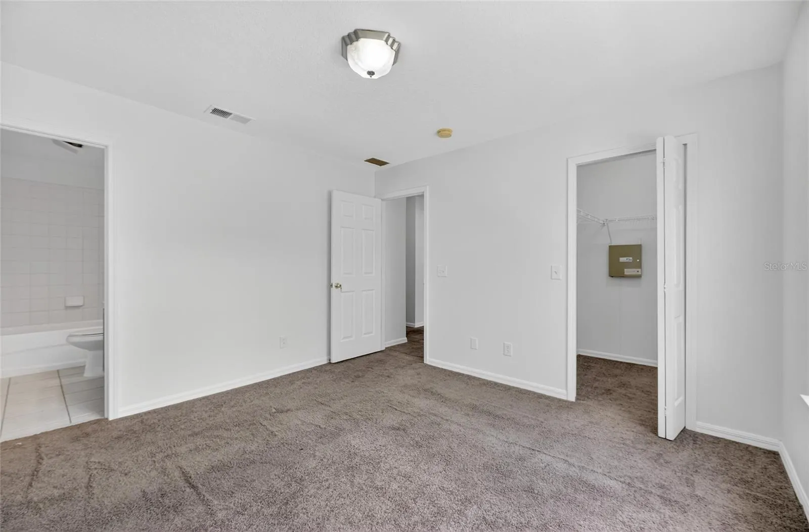 10737 KEYS GATE DR