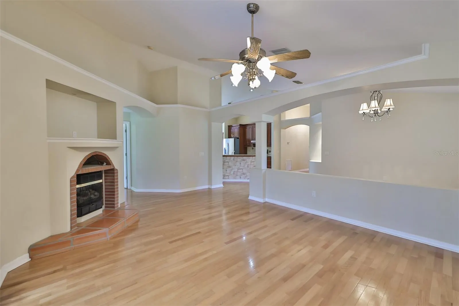 18903 GERANIUM PL