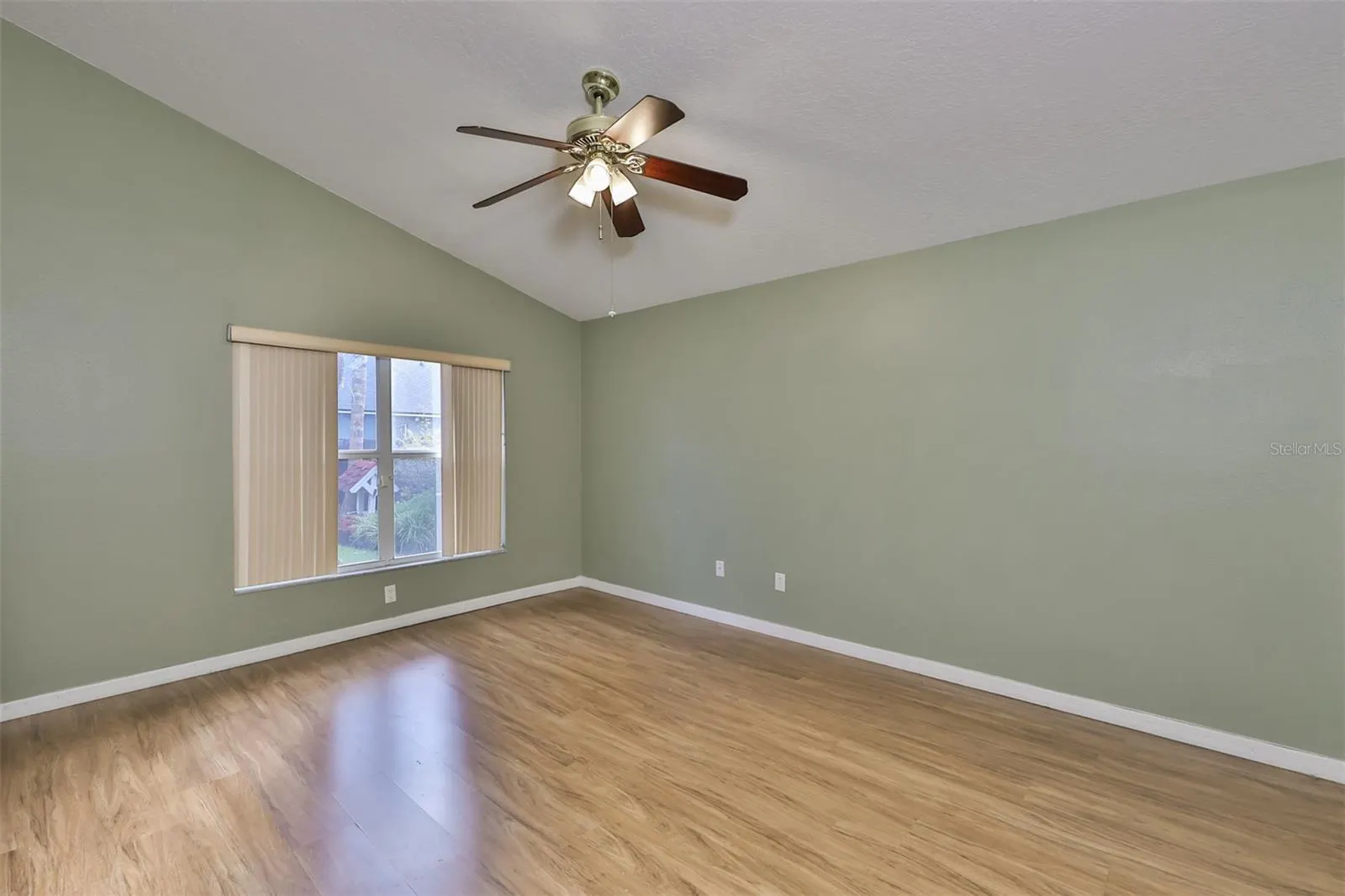 18903 GERANIUM PL