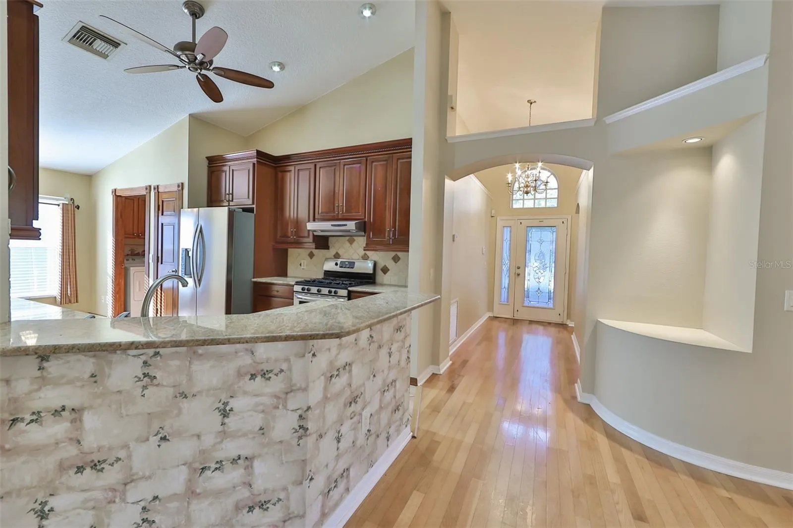 18903 GERANIUM PL