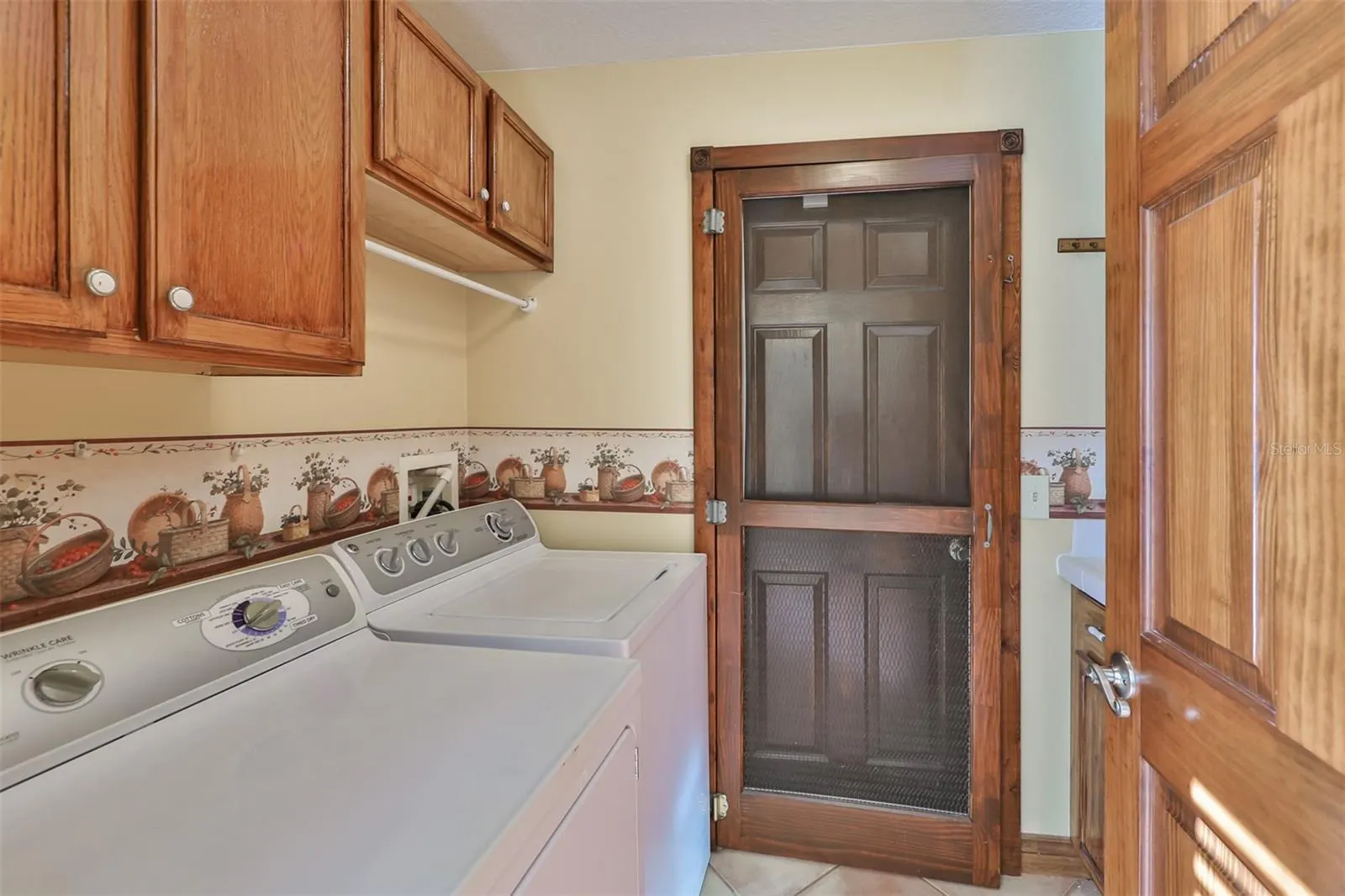 18903 GERANIUM PL