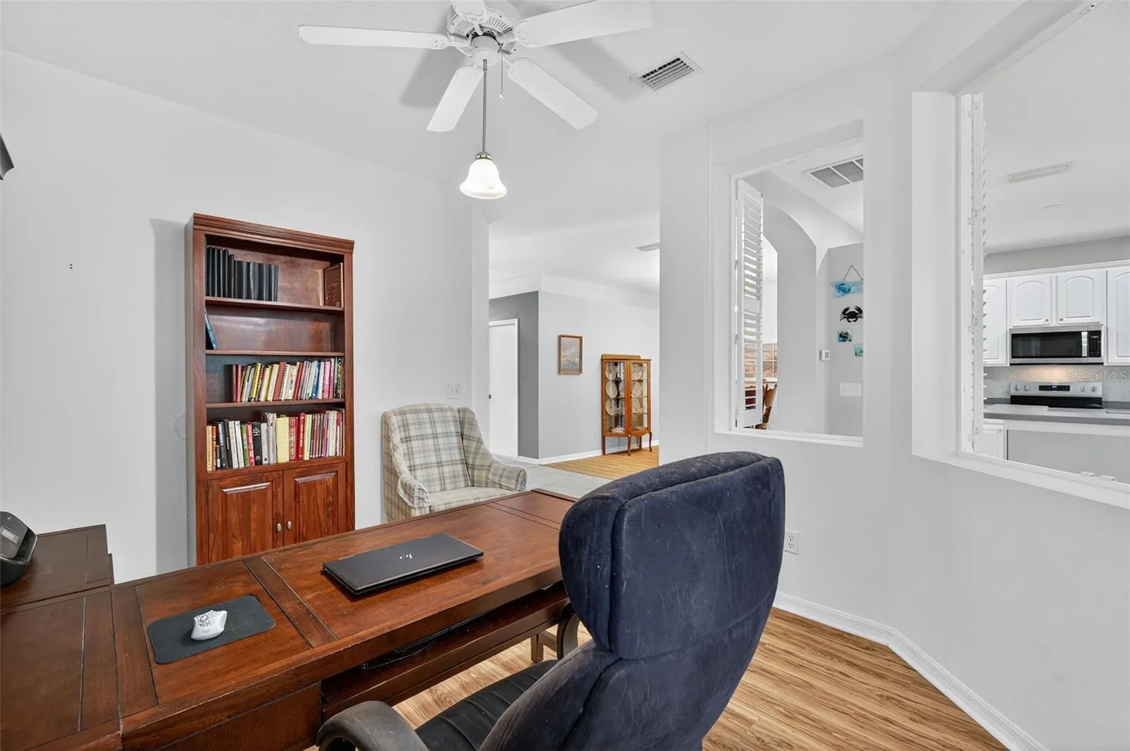 10123 MOWRY LN