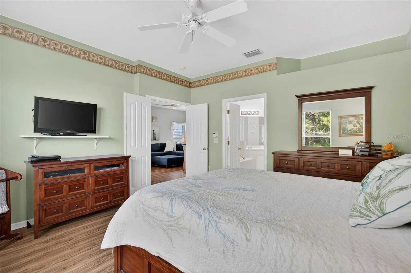 10123 MOWRY LN