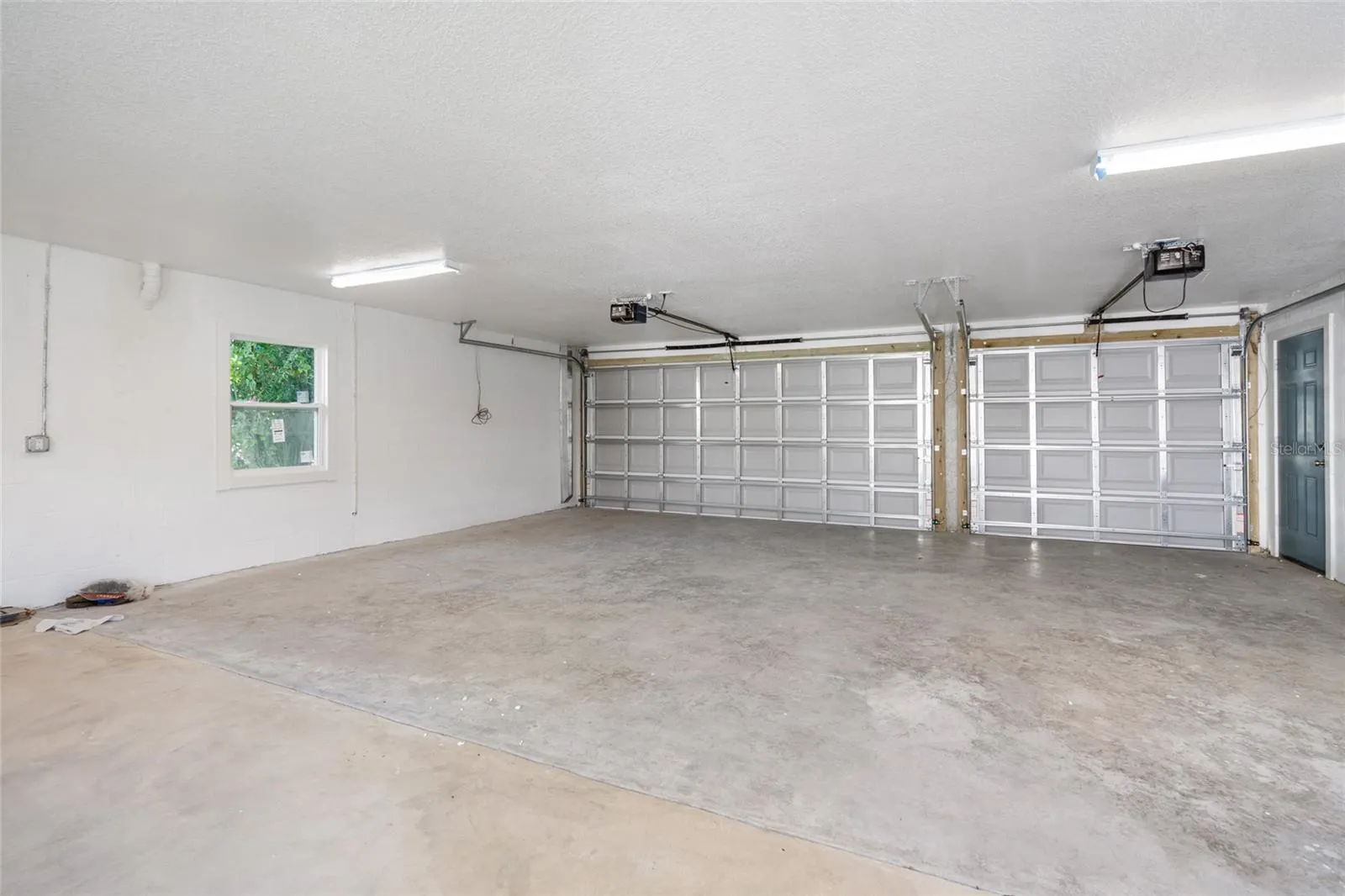 1030 11TH AVE S