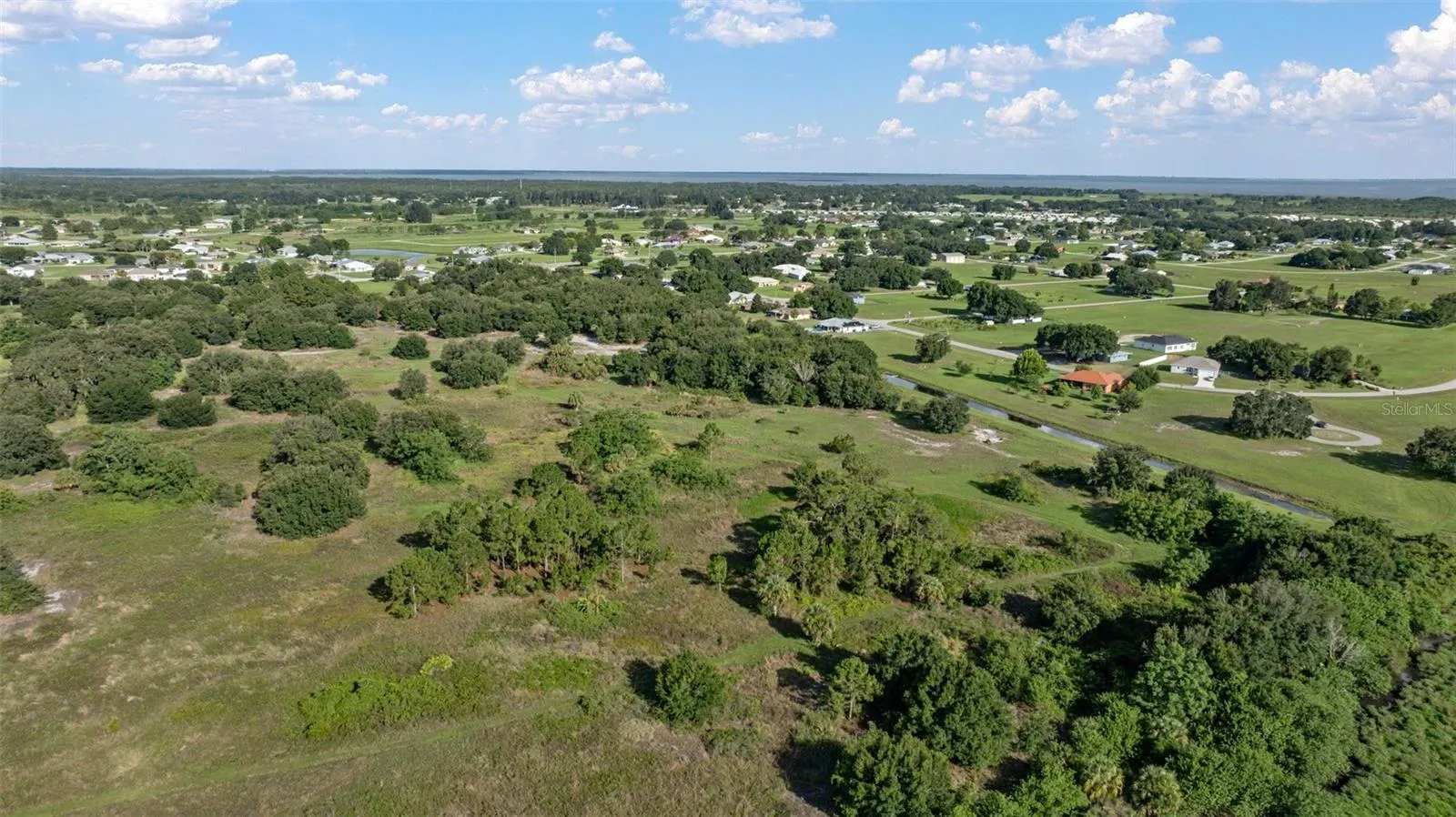 232 FOXHALL CIR