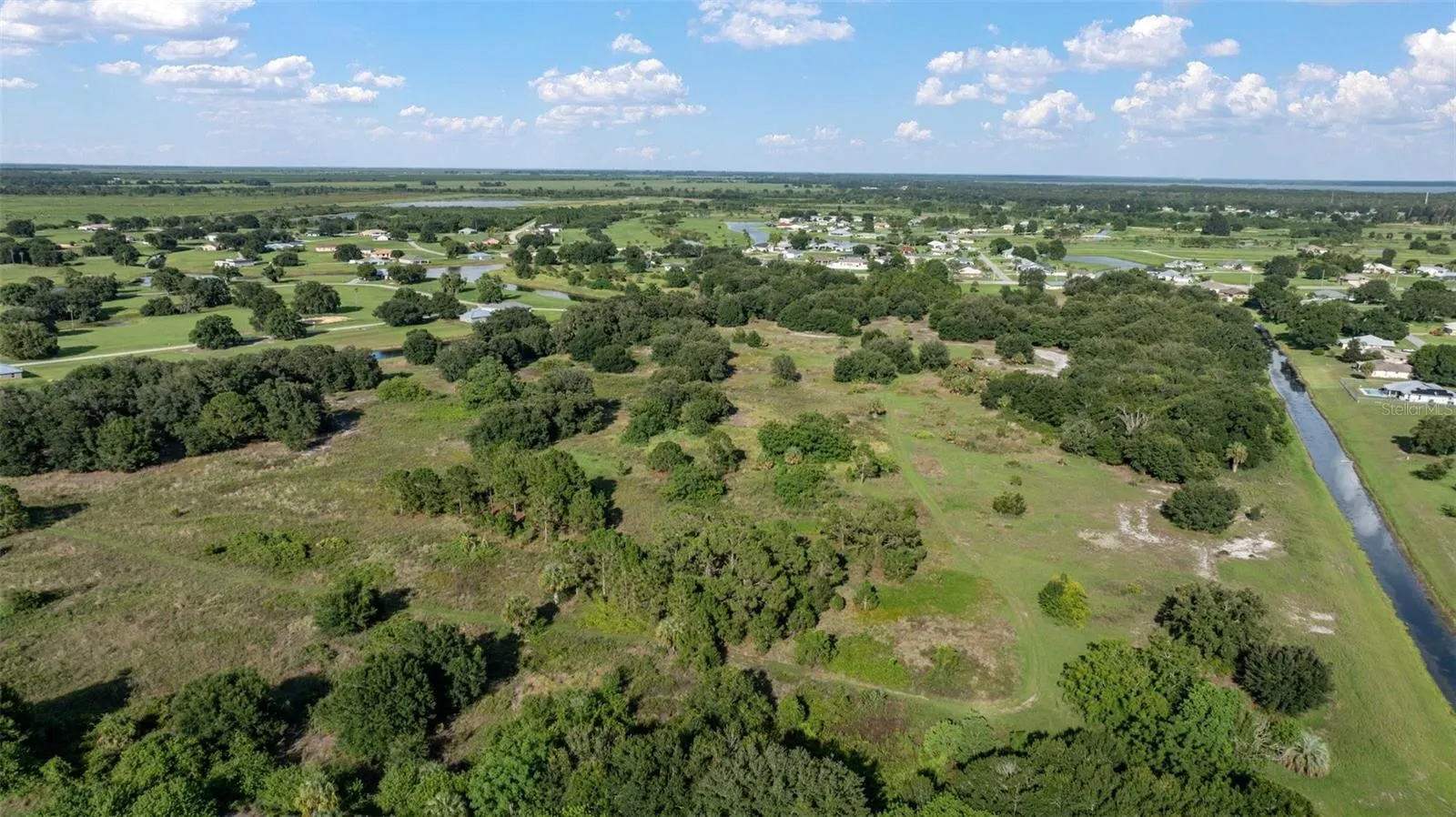 232 FOXHALL CIR