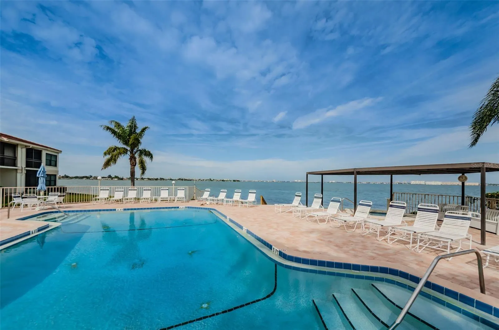 6177 SUN BLVD #203, #203