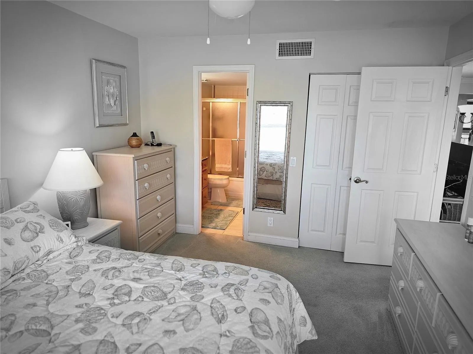 6177 SUN BLVD #203, #203