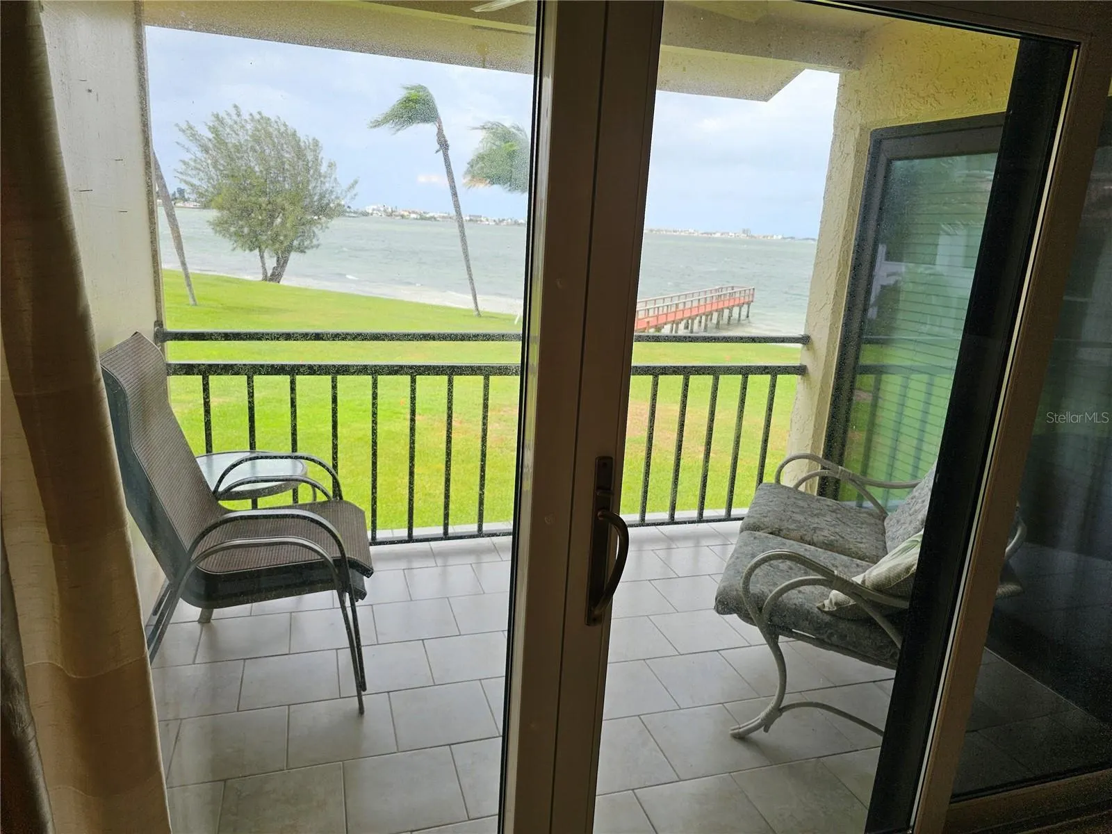 6177 SUN BLVD #203, #203