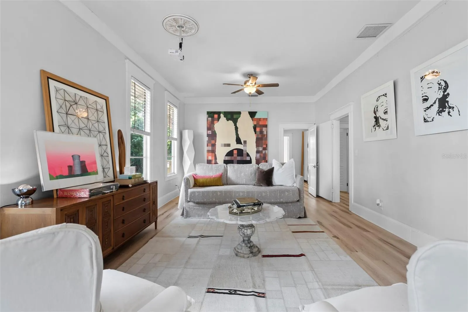 907 E 12TH AVE