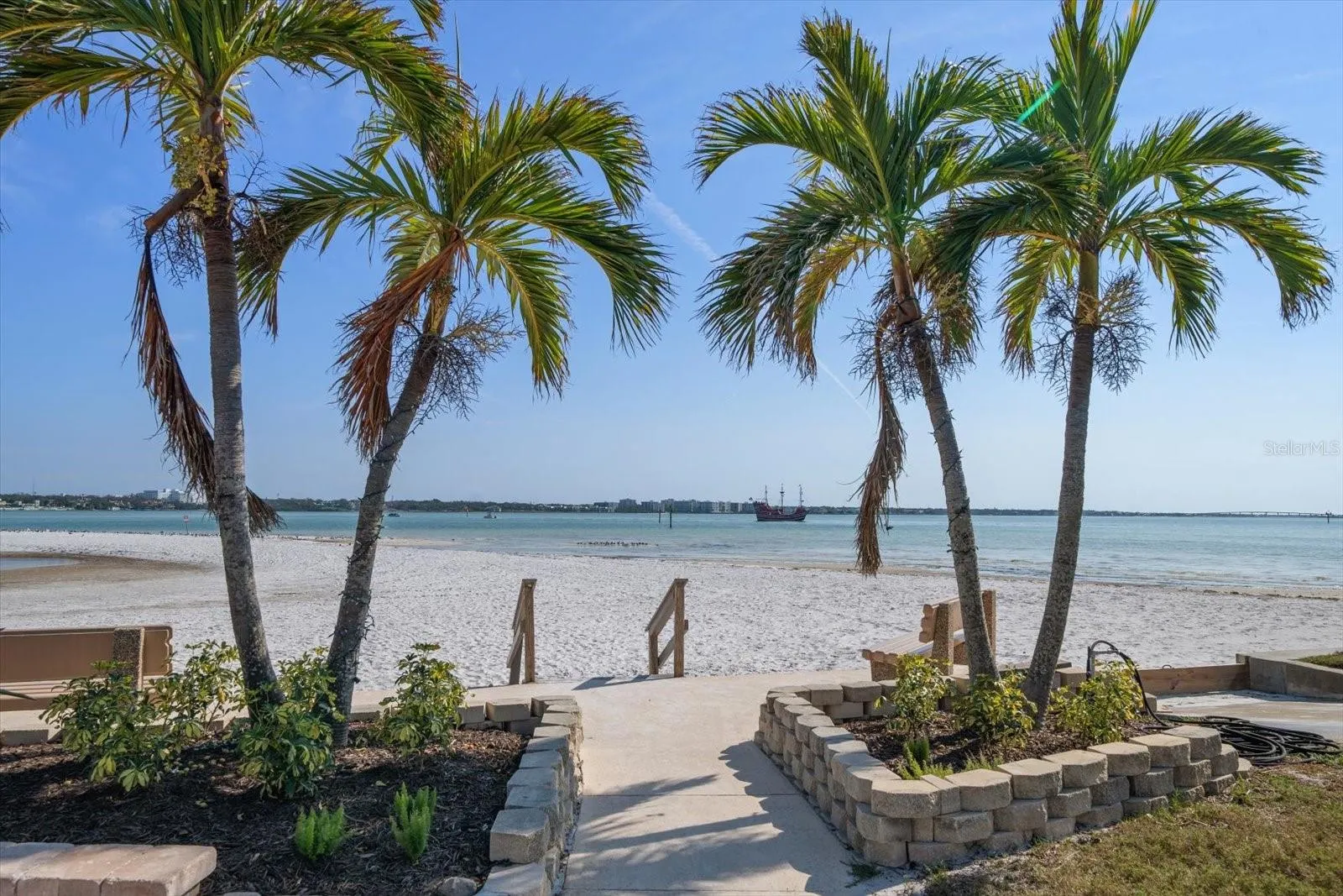 855 BAYWAY BLVD #105, #105