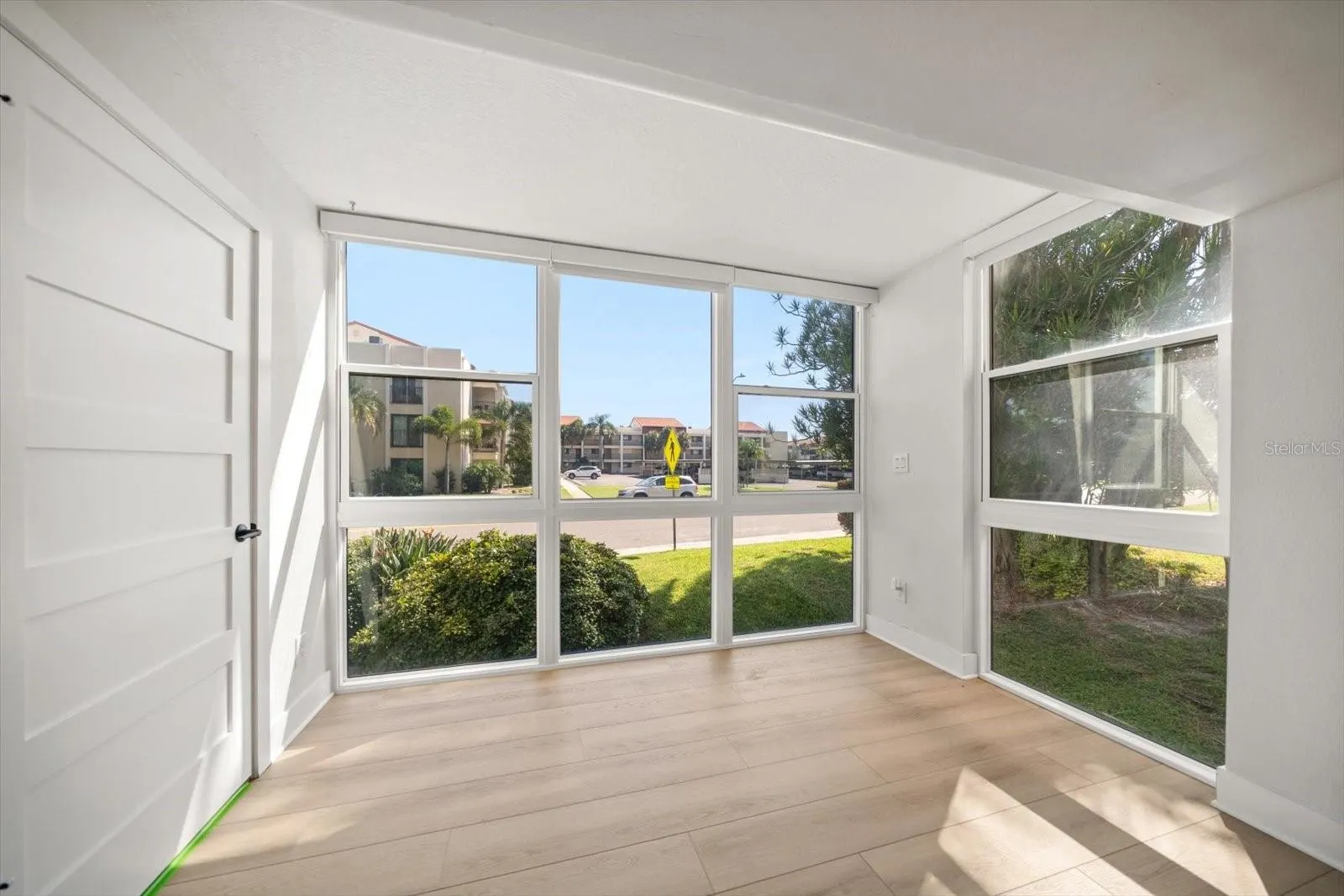 855 BAYWAY BLVD #105, #105