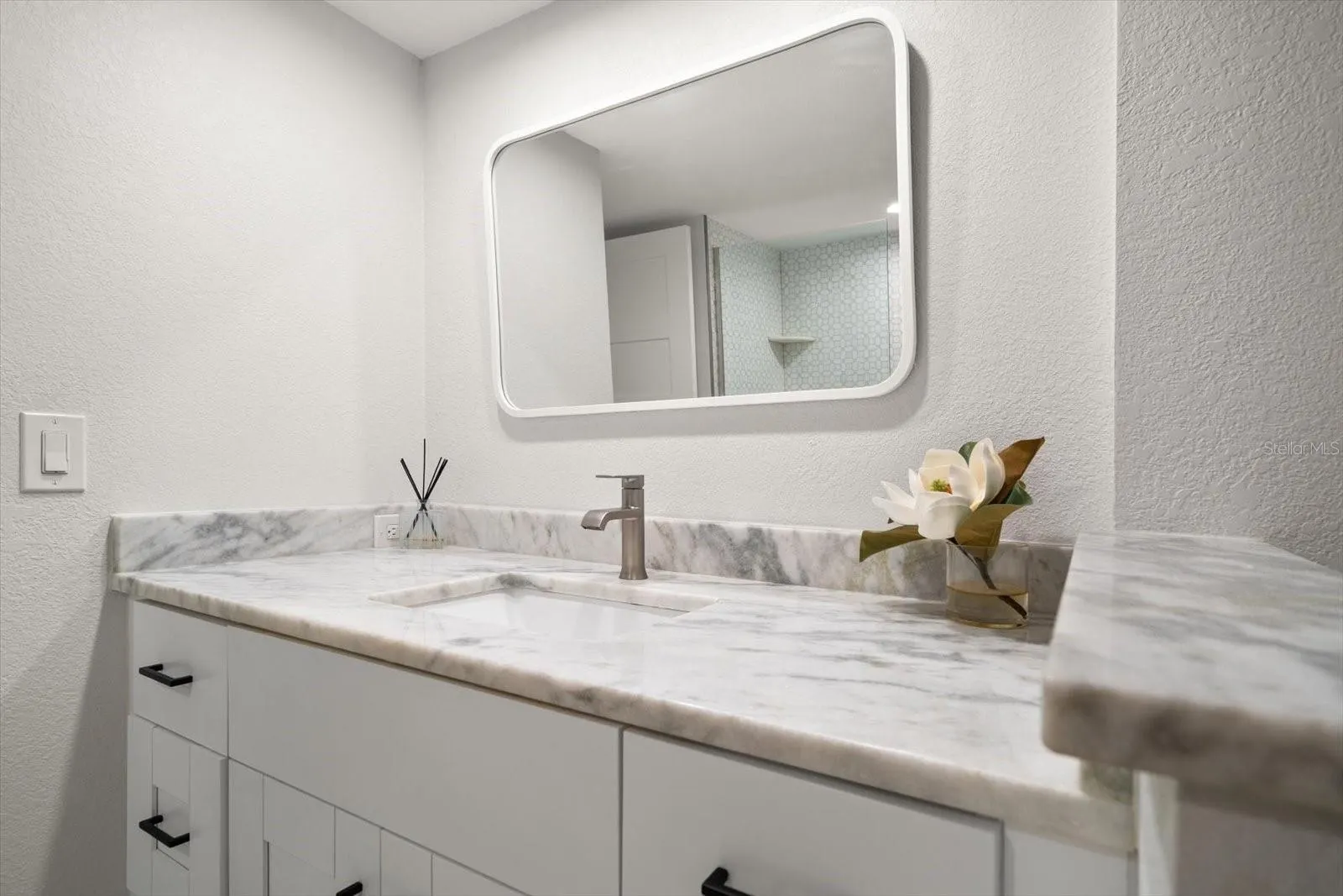 855 BAYWAY BLVD #105, #105