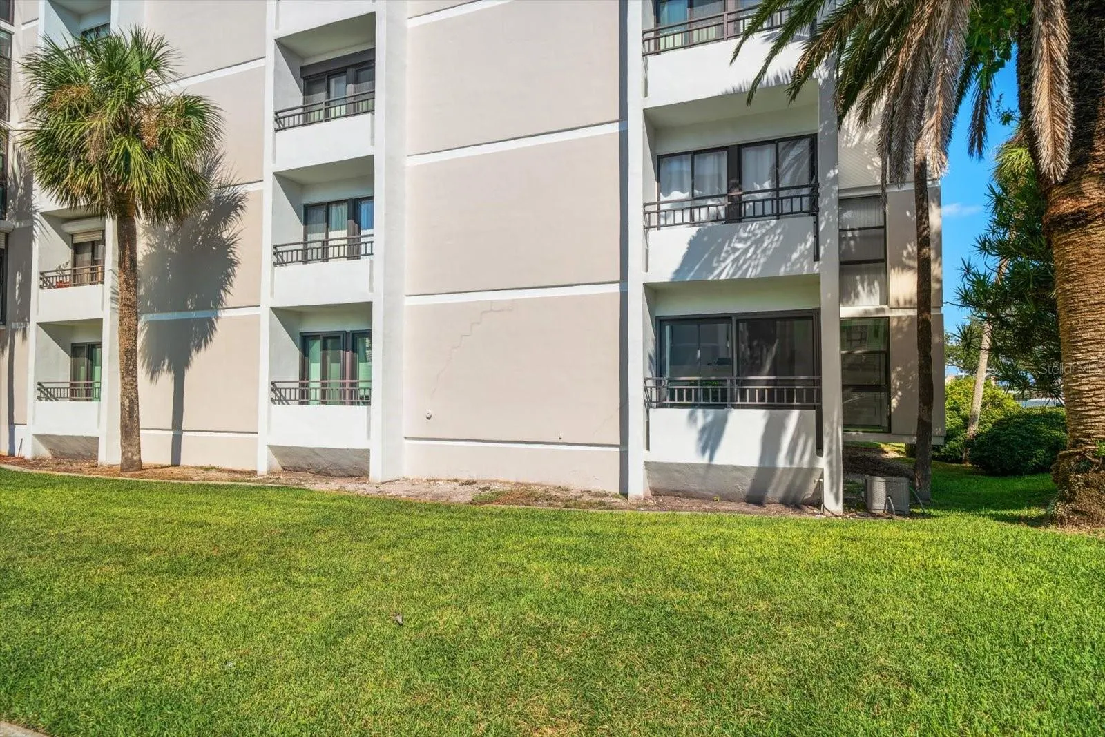 855 BAYWAY BLVD #105, #105