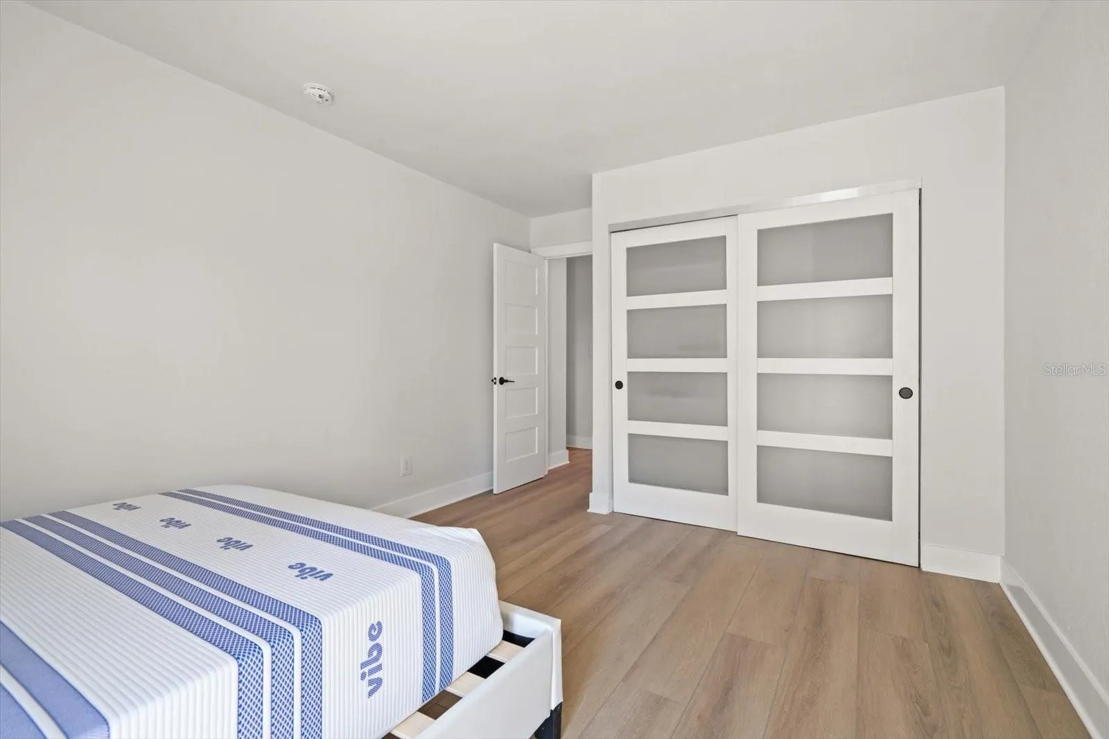 855 BAYWAY BLVD #105, #105